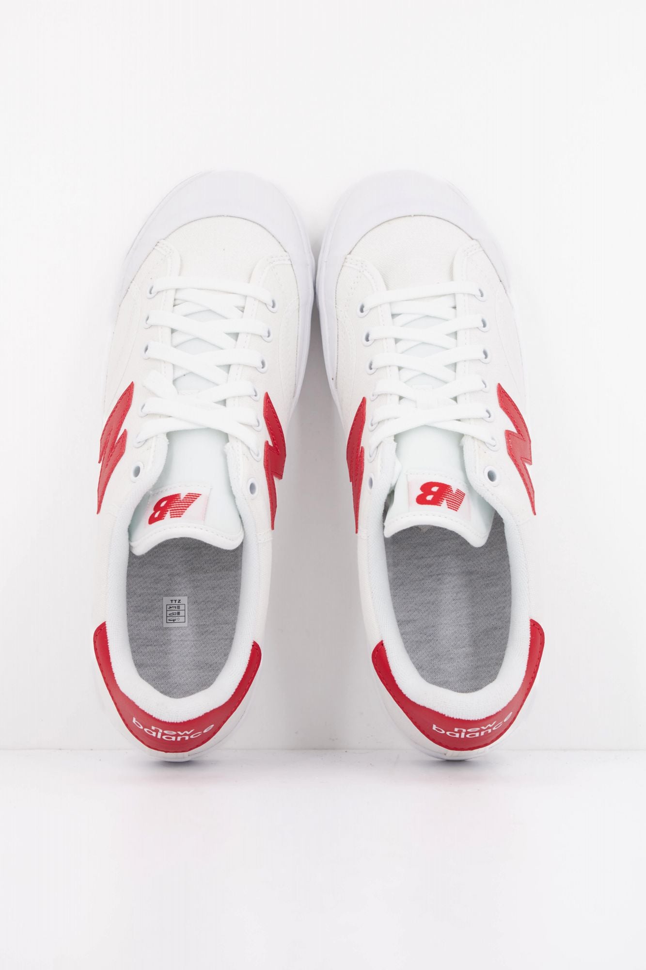 NEW BALANCE BB100 CRD en color BLANCO (3)