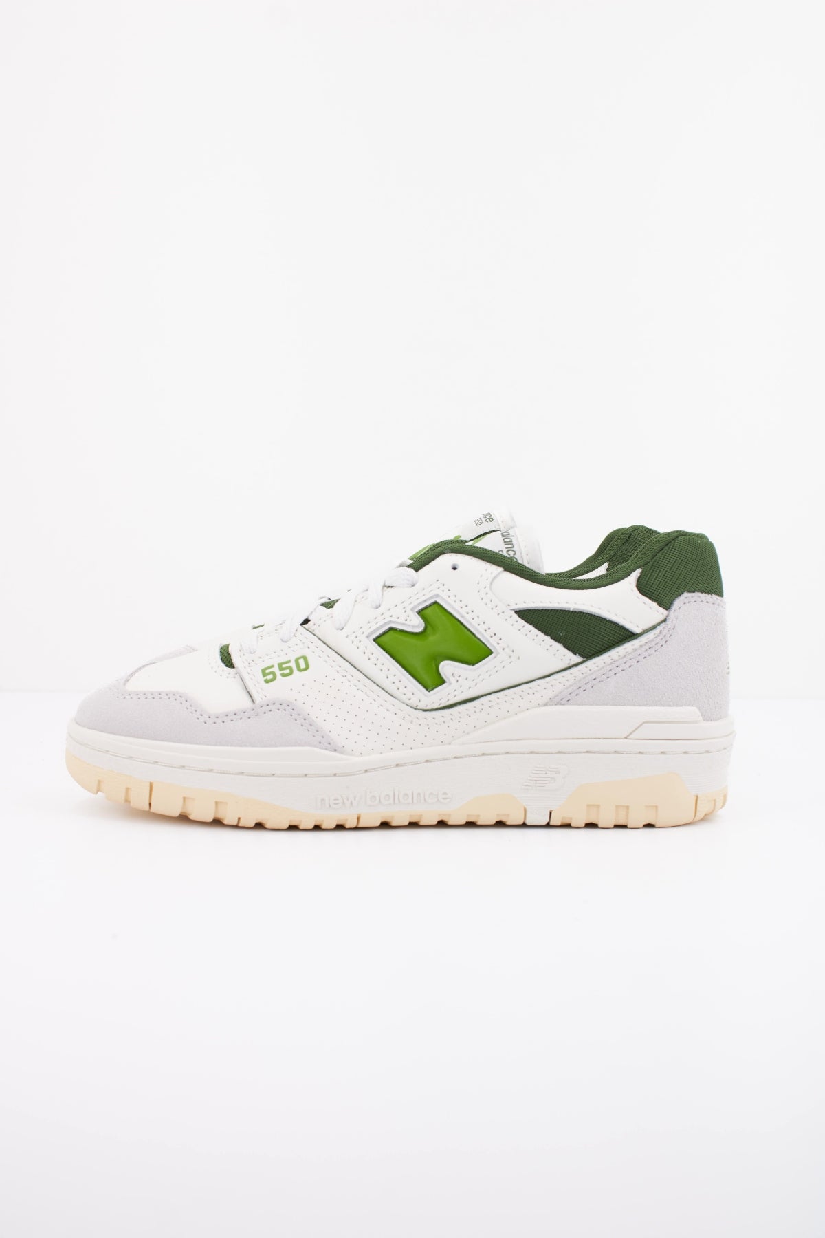 NEW BALANCE BB550 EGR en color BLANCO (1)
