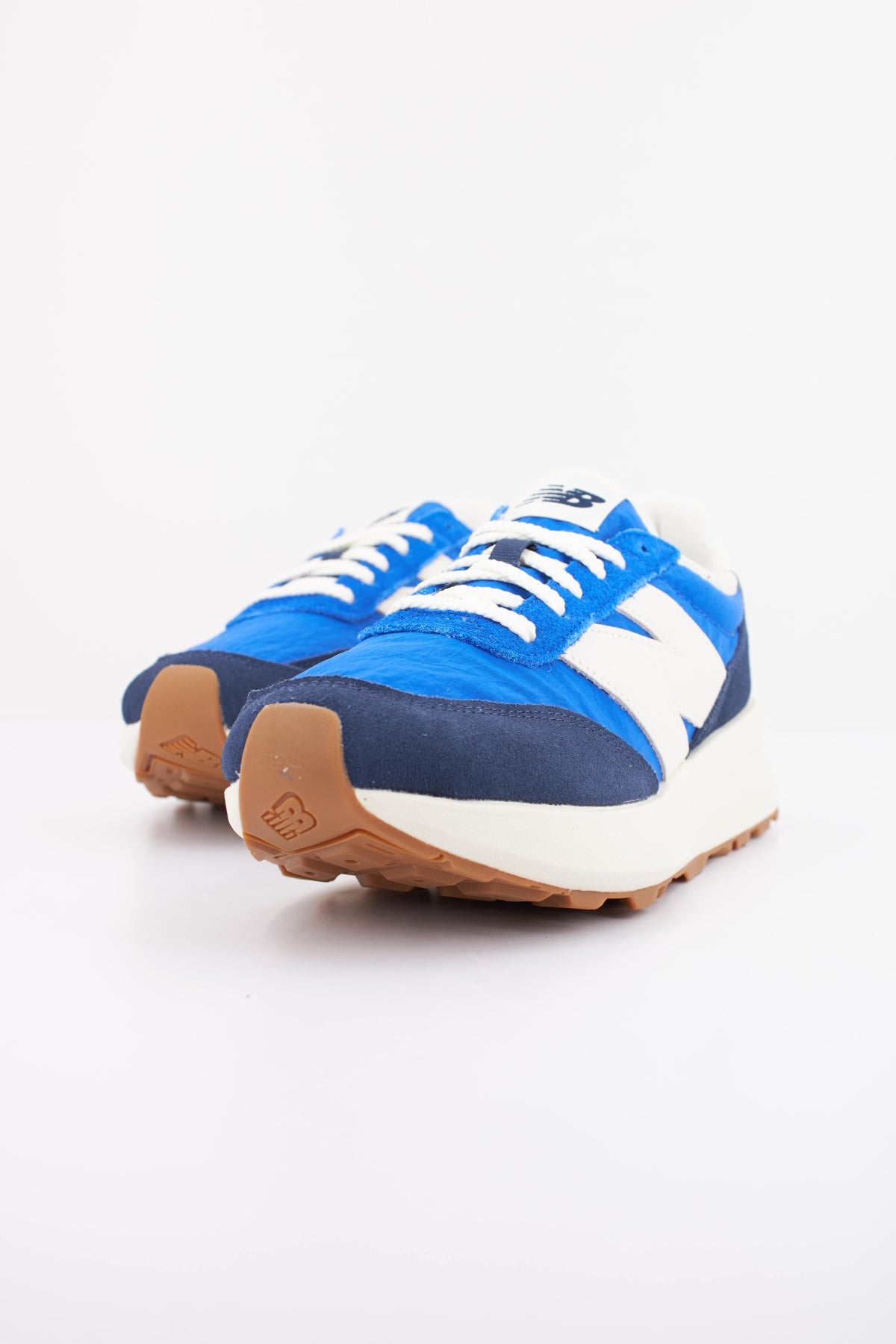 NEW BALANCE U370 VE en color AZUL (2)
