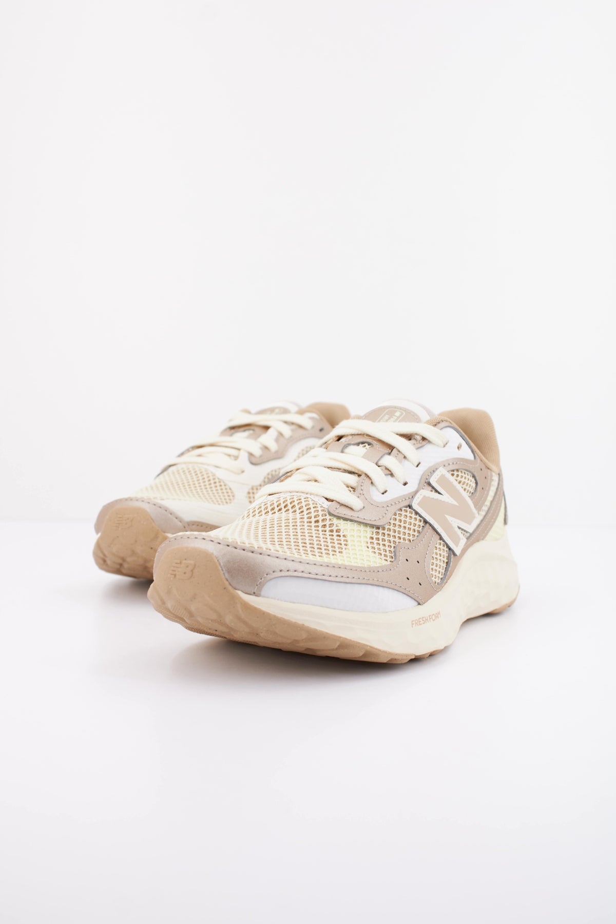 NEW BALANCE WARIST G4 en color MARRON (2)