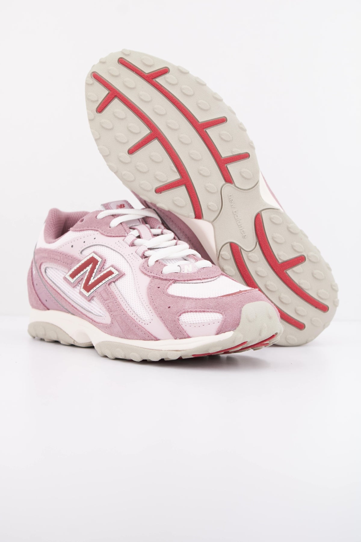 NEW BALANCE U204L  en color ROSA (5)