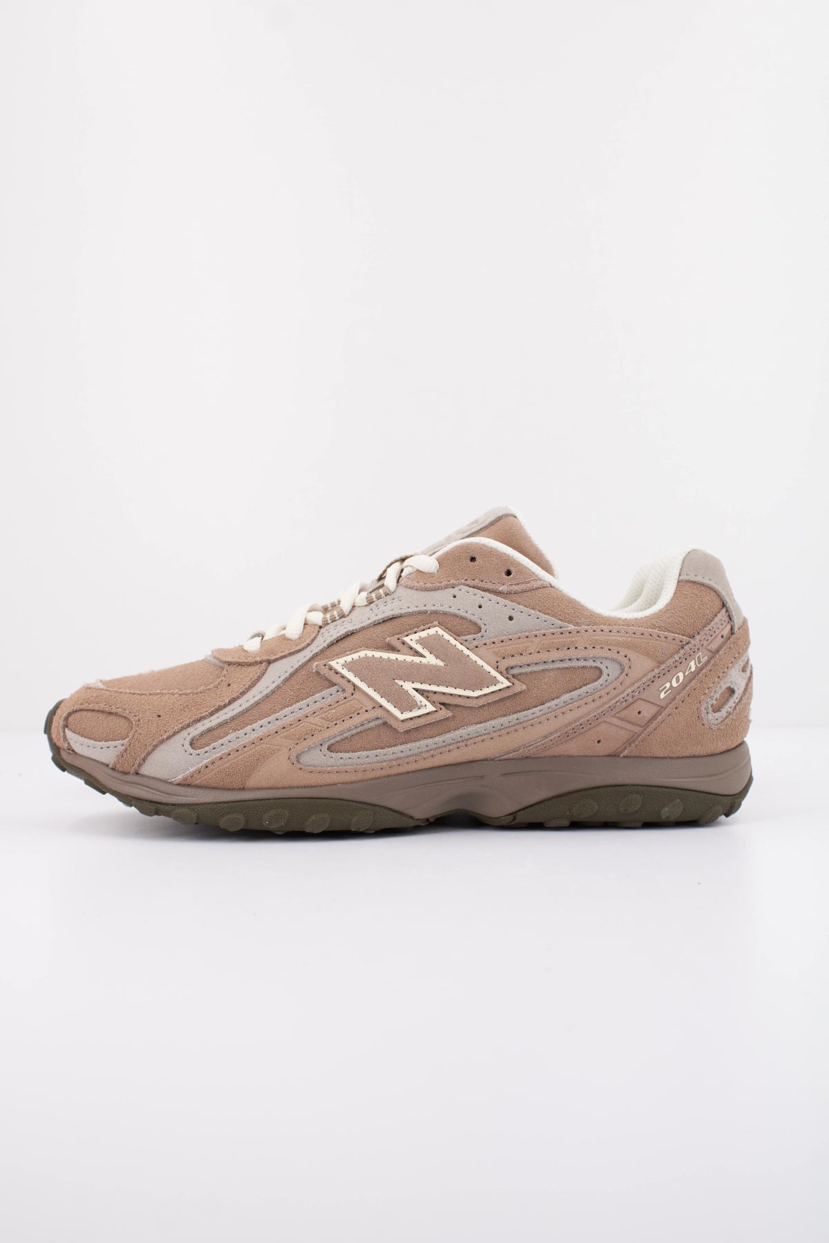 NEW BALANCE U204L  en color MARRON (1)
