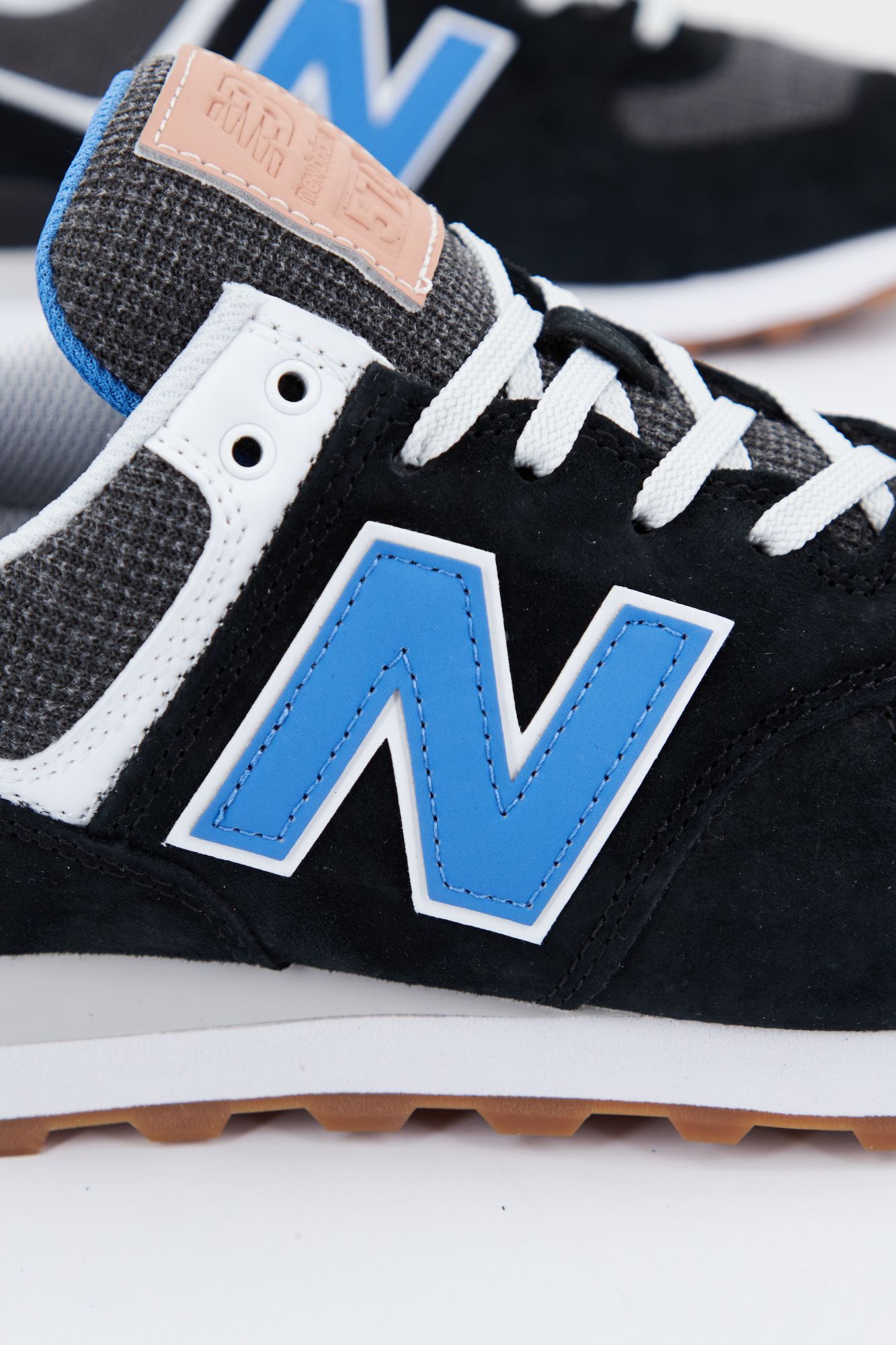 NEW BALANCE ML574 TYE en color NEGRO (3)