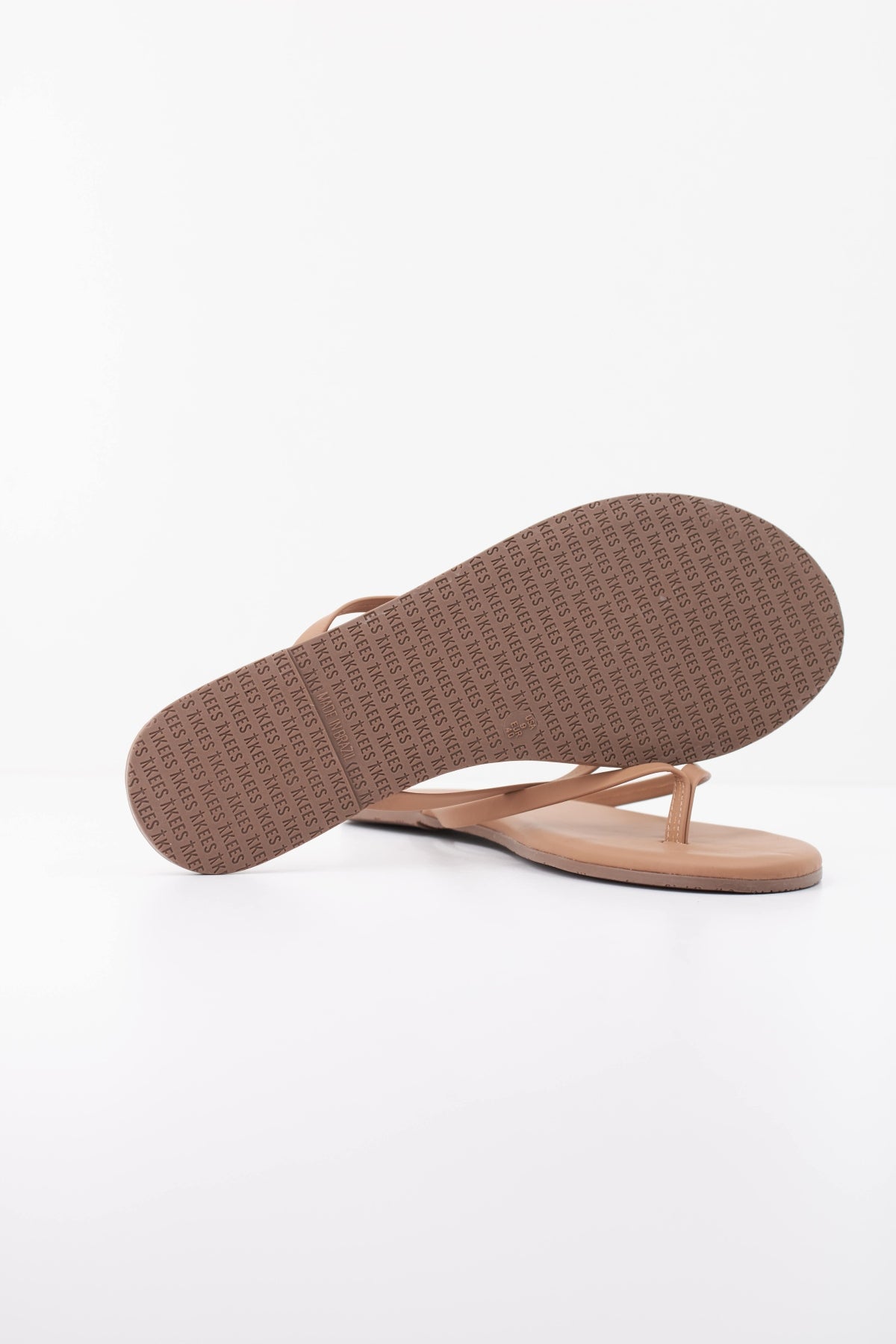 TKEES  SANDALIA PLANA  en color MARRON CLARO (5)
