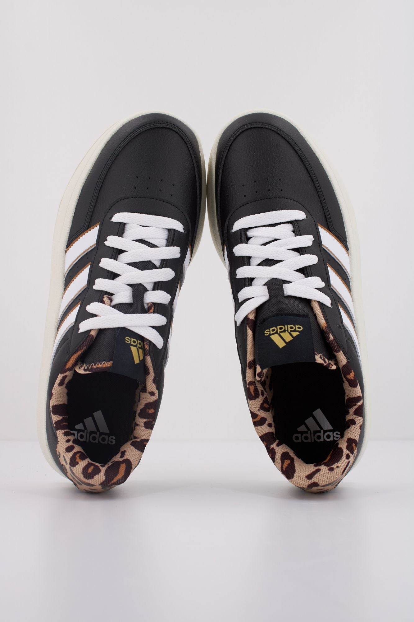 ADIDAS BREAKNET 2.0 en color NEGRO (3)