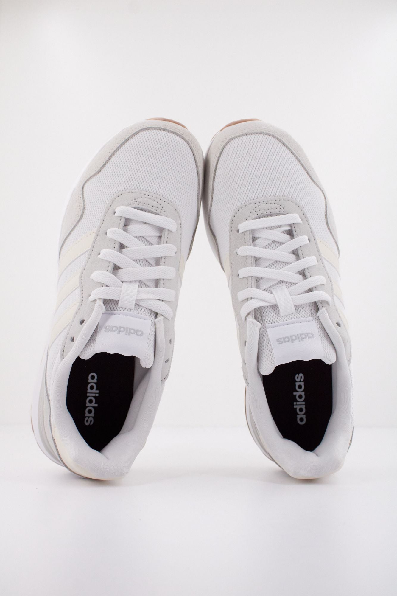 ADIDAS  RUN 60s 4.0  en color BLANCO (3)