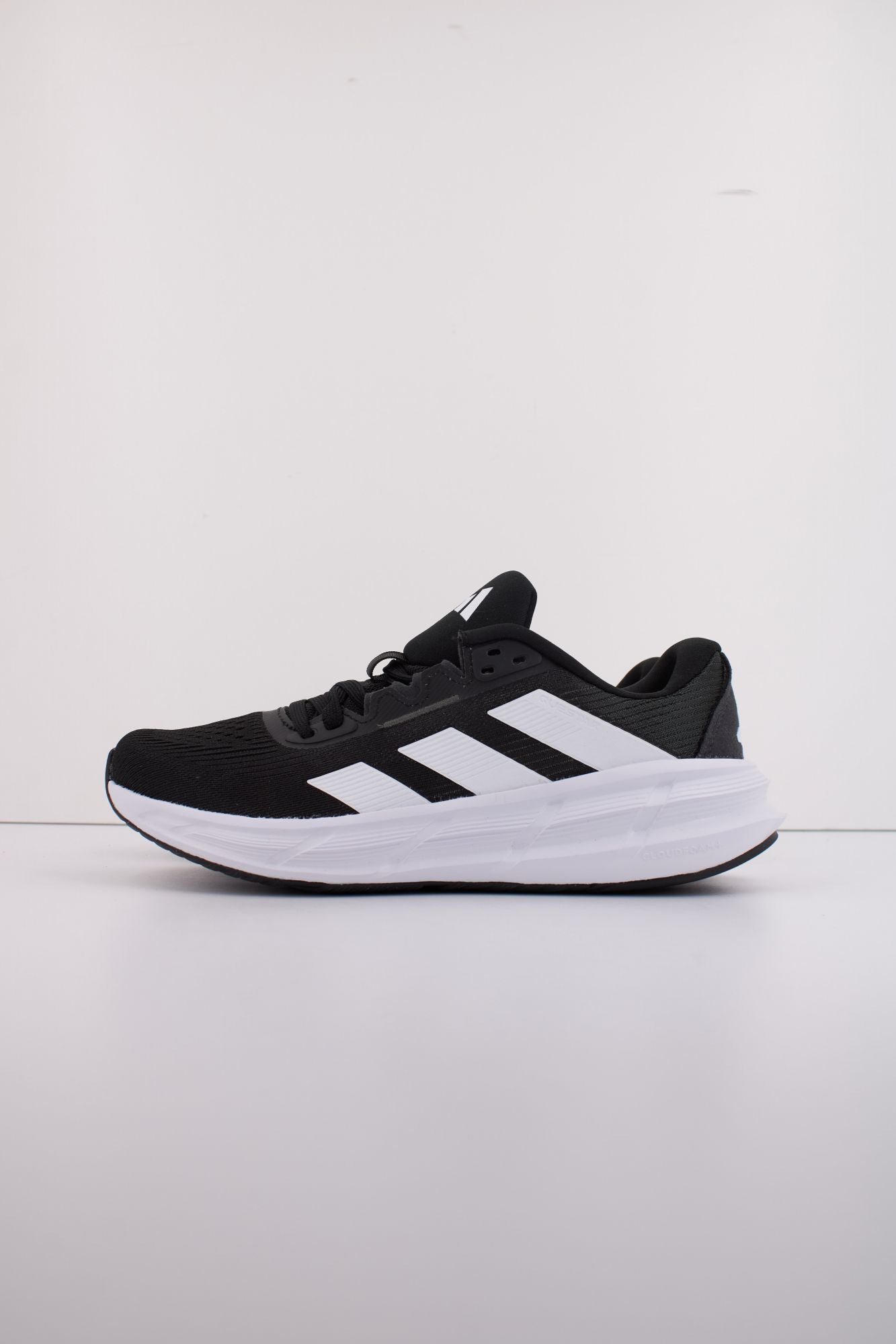 ADIDAS QUESTAR 3 W en color NEGRO (1)