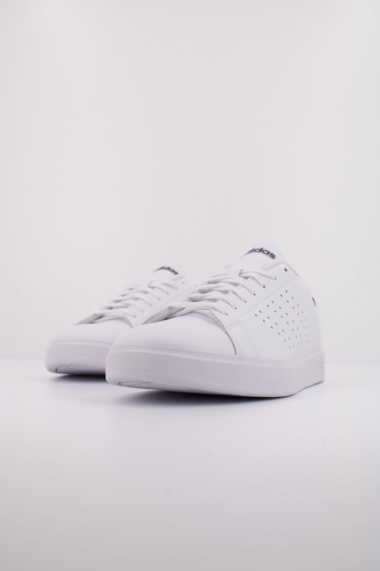 ADIDAS ADVANTAGE 2.0 en color BLANCO (2)