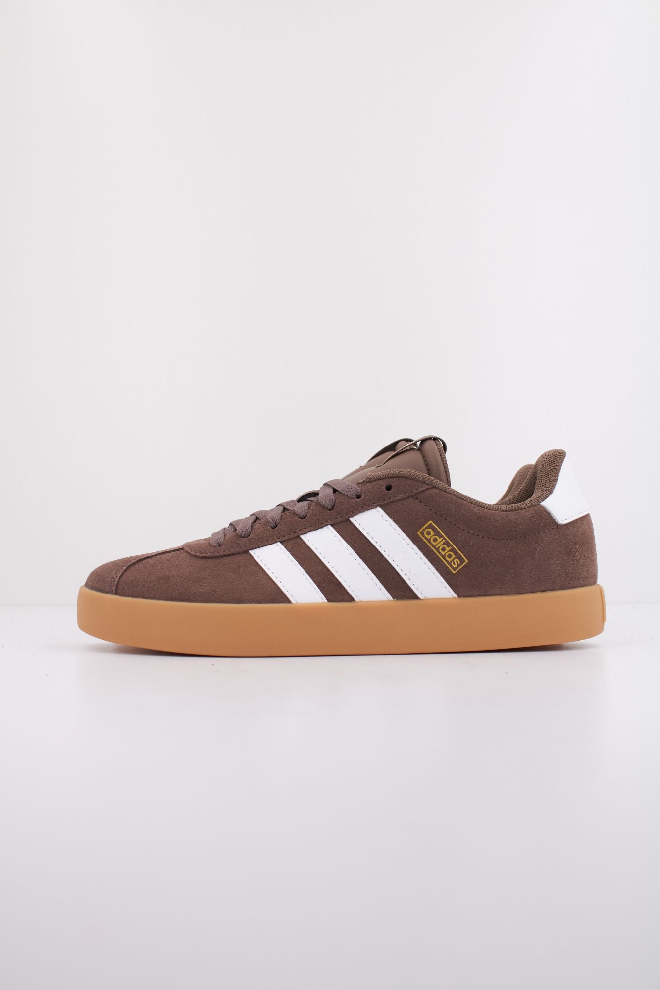 ADIDAS VL COURT 3.0 en color MARRON (1)