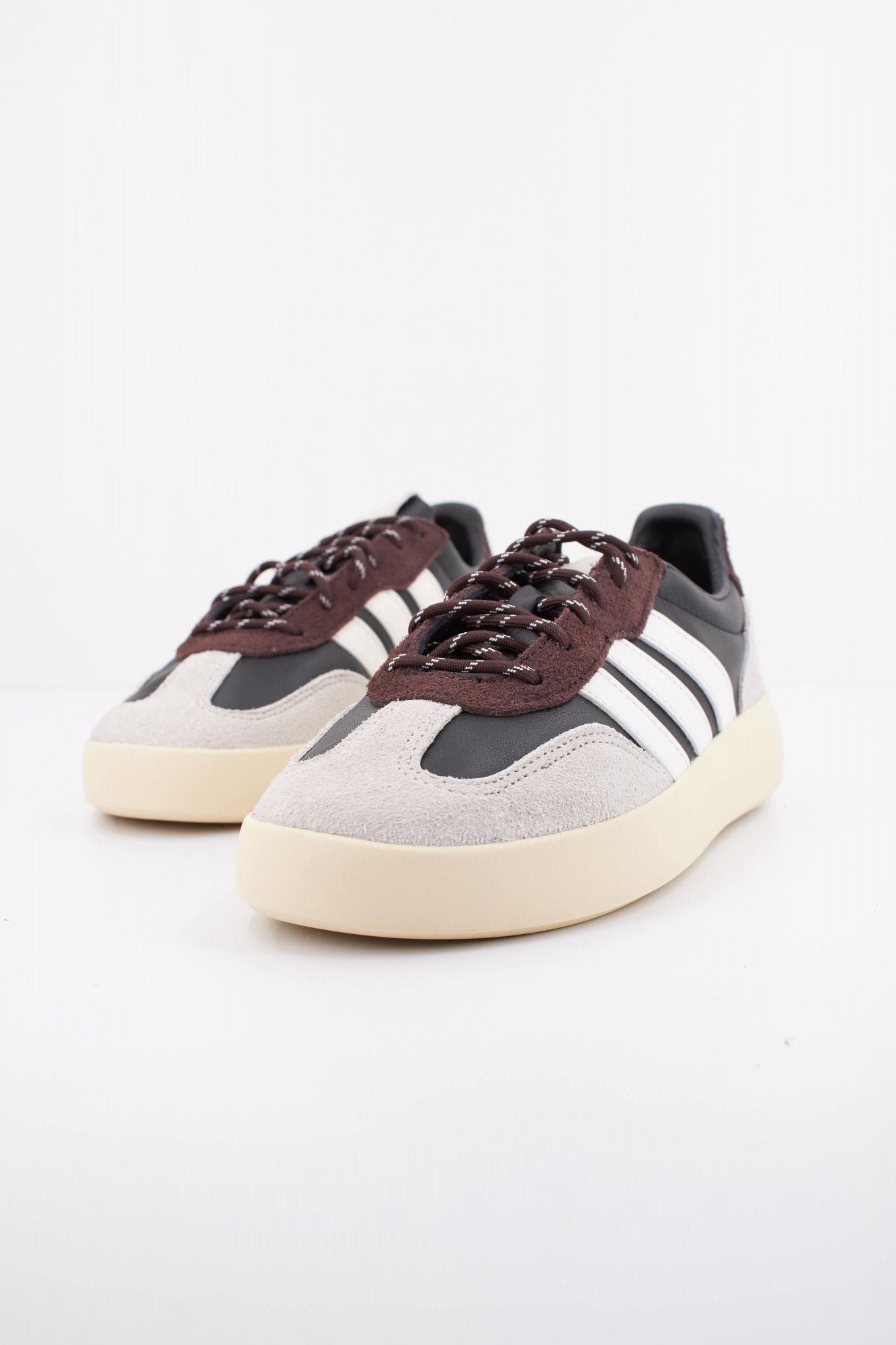 ADIDAS BARREDA DECODE LUX en color NEGRO (2)