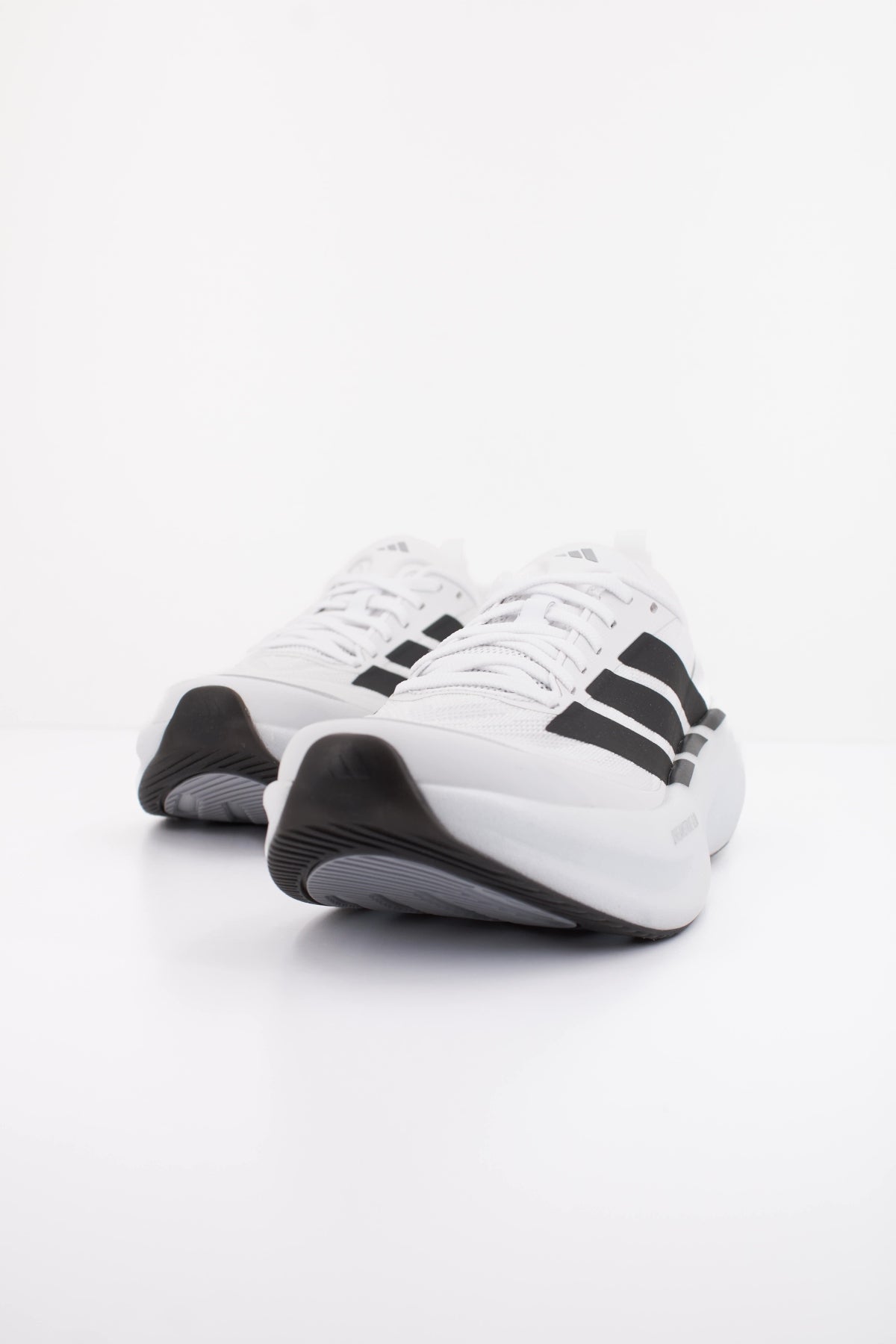 ADIDAS SUPERNOVA GLIDE W en color BLANCO (2)