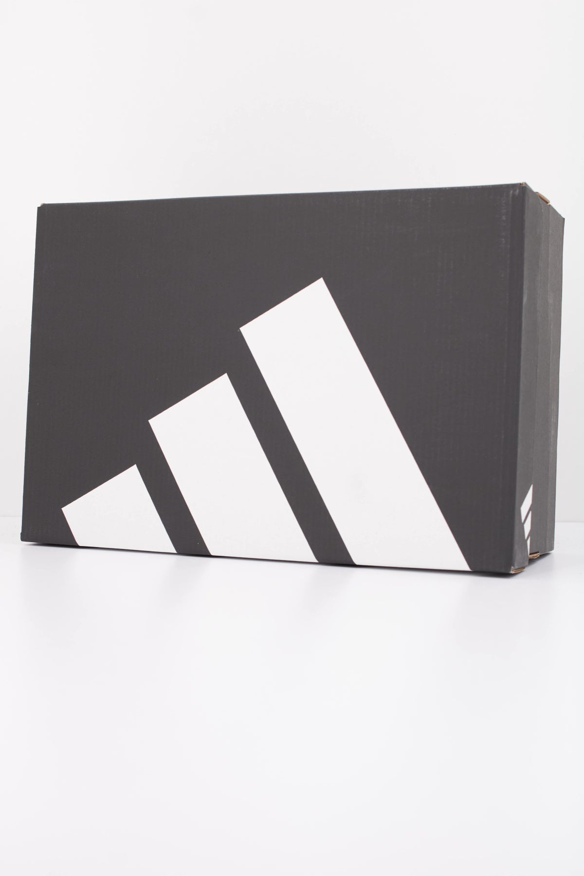 ADIDAS ULTRARUN 5 en color BLANCO (6)