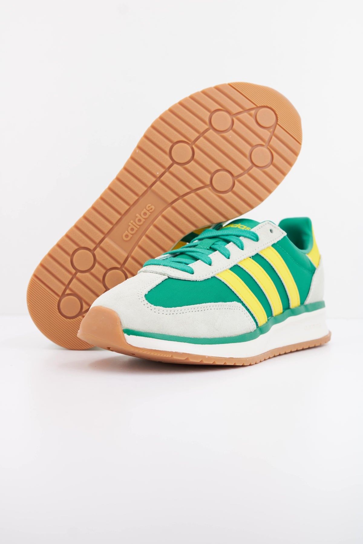 ADIDAS RUN 70S 2.0 en color VERDE (5)