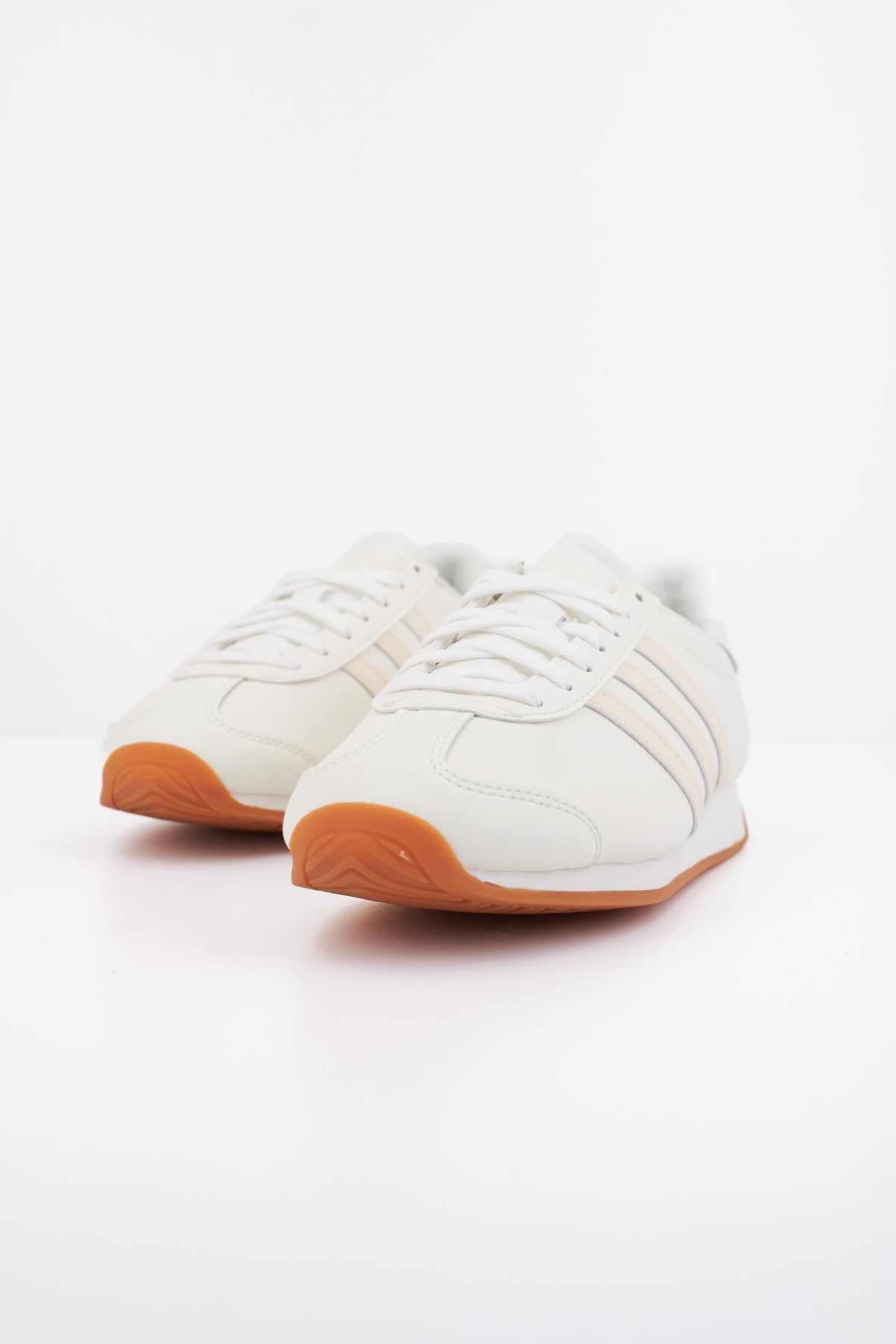 ADIDAS RUNVISTA en color BLANCO (2)