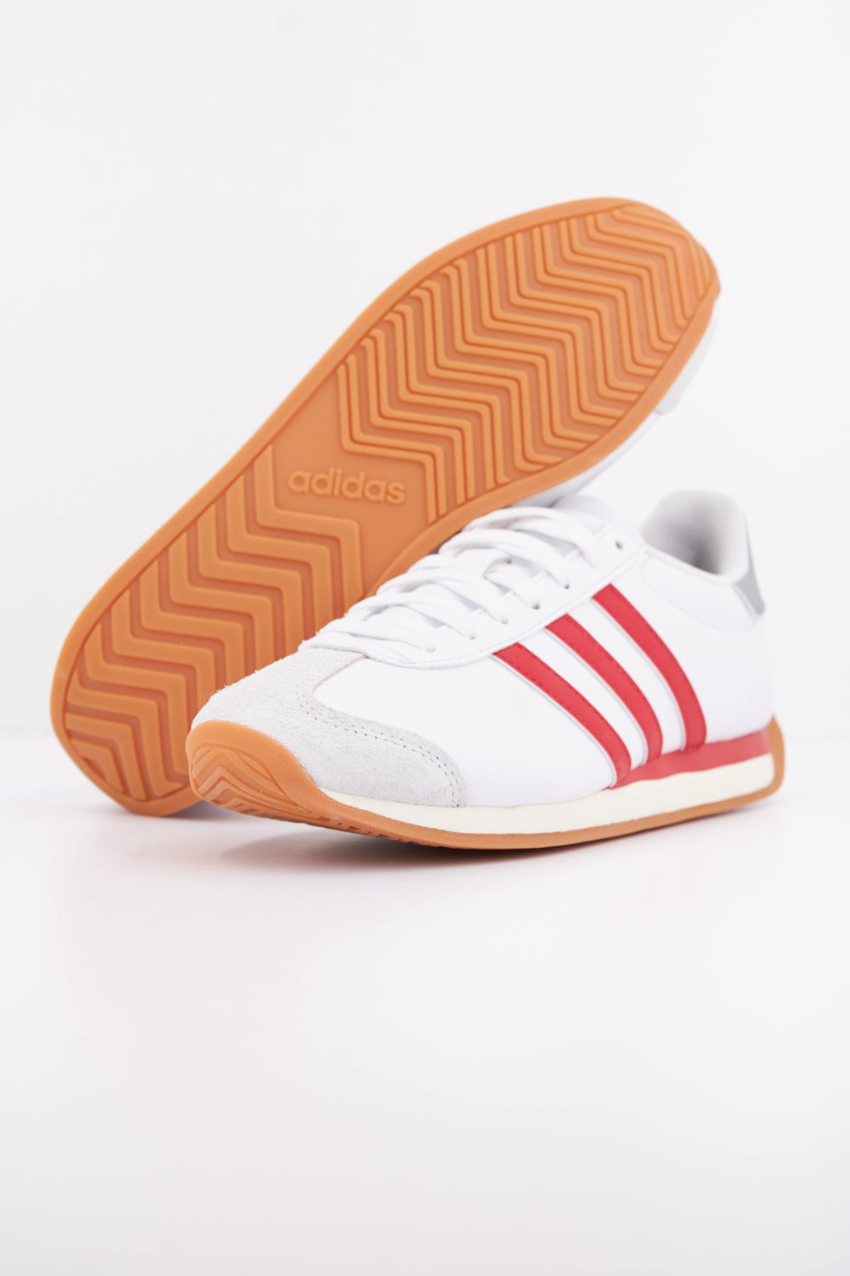 ADIDAS RUNVISTA en color BLANCO (5)