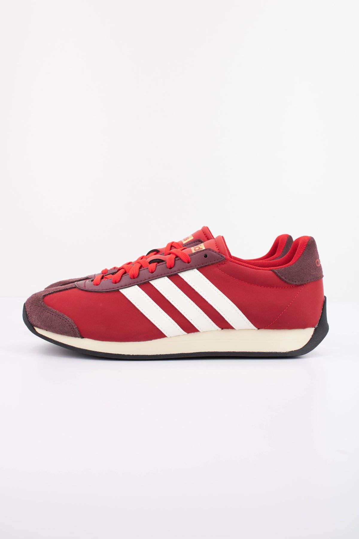 ADIDAS RUNVISTA en color ROJO (1)
