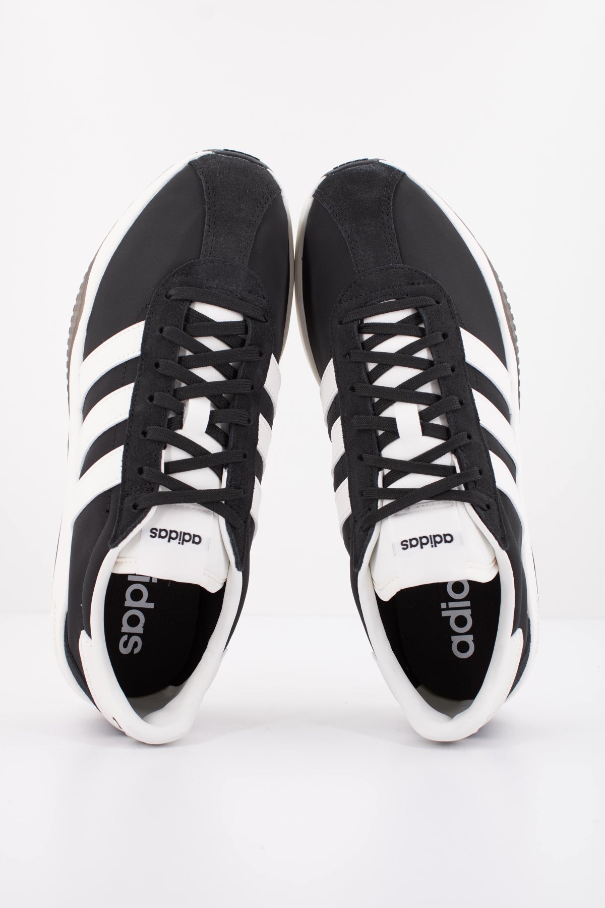 ADIDAS RUN 76 26 en color NEGRO (3)
