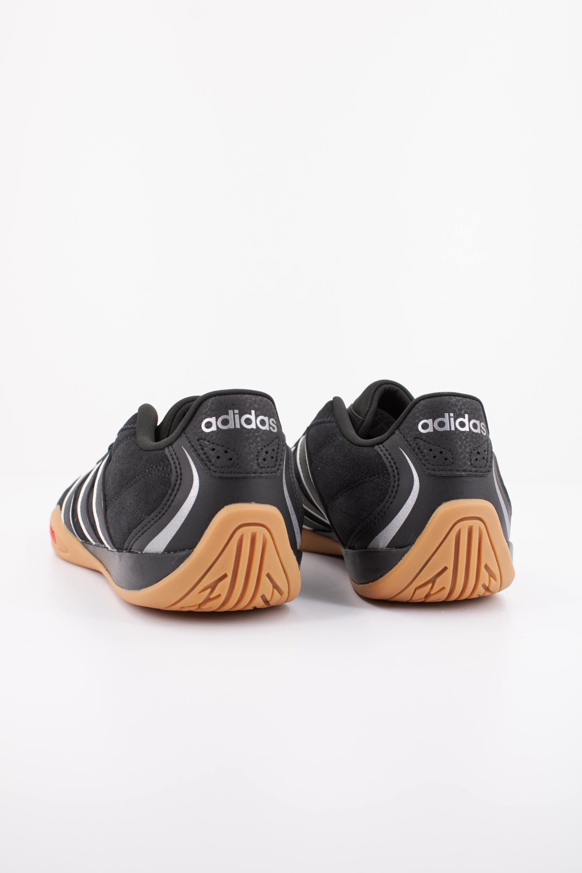 ADIDAS  ADIPISTA  en color NEGRO (4)
