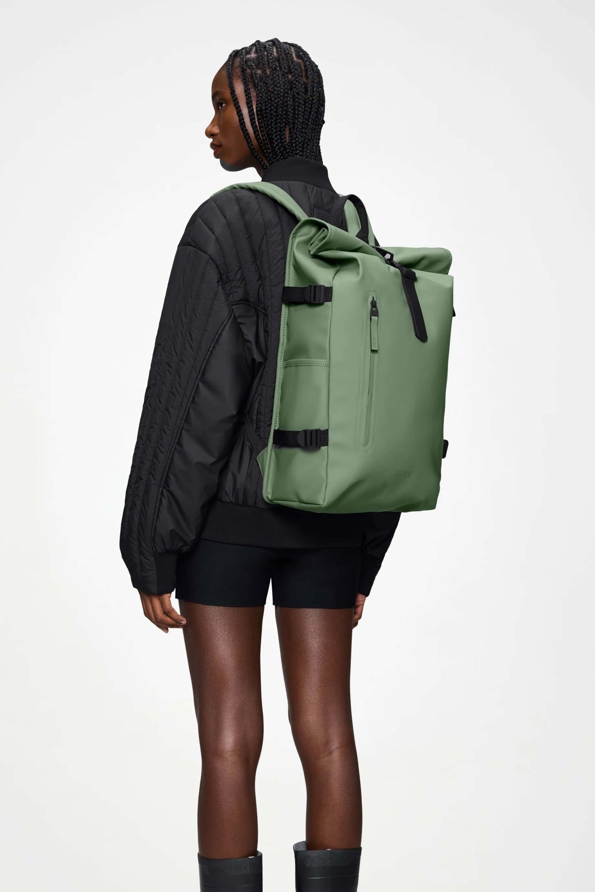 RAINS ROLLTOP RUCKSACK W3 en color VERDE (3)