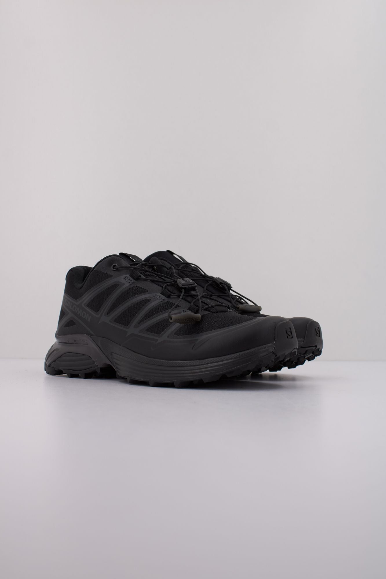 SALOMON  XT PATHWAY 2  en color NEGRO (2)