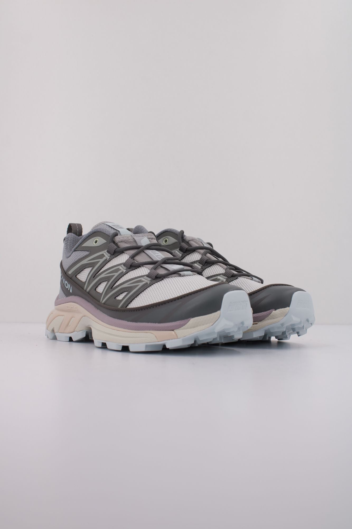 SALOMON  XT 6 EXPANSE en color GRIS (2)