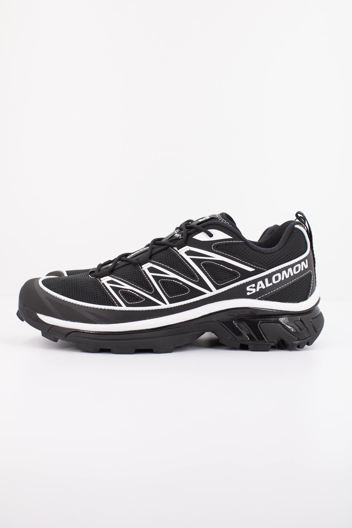 SALOMON  XT 6 EXPANSE  en color NEGRO (1)