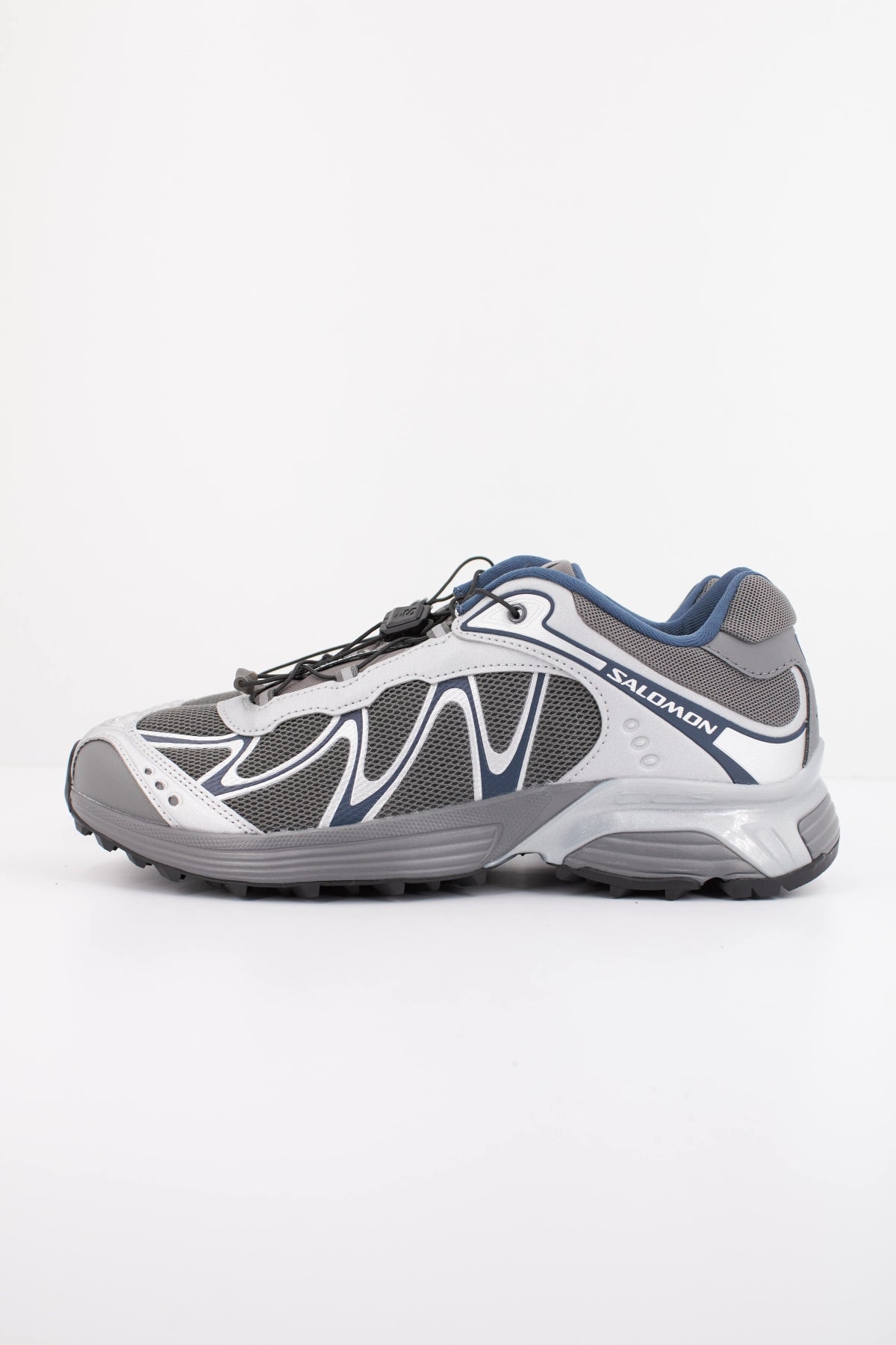 SALOMON XT WHISPER en color GRIS (1)