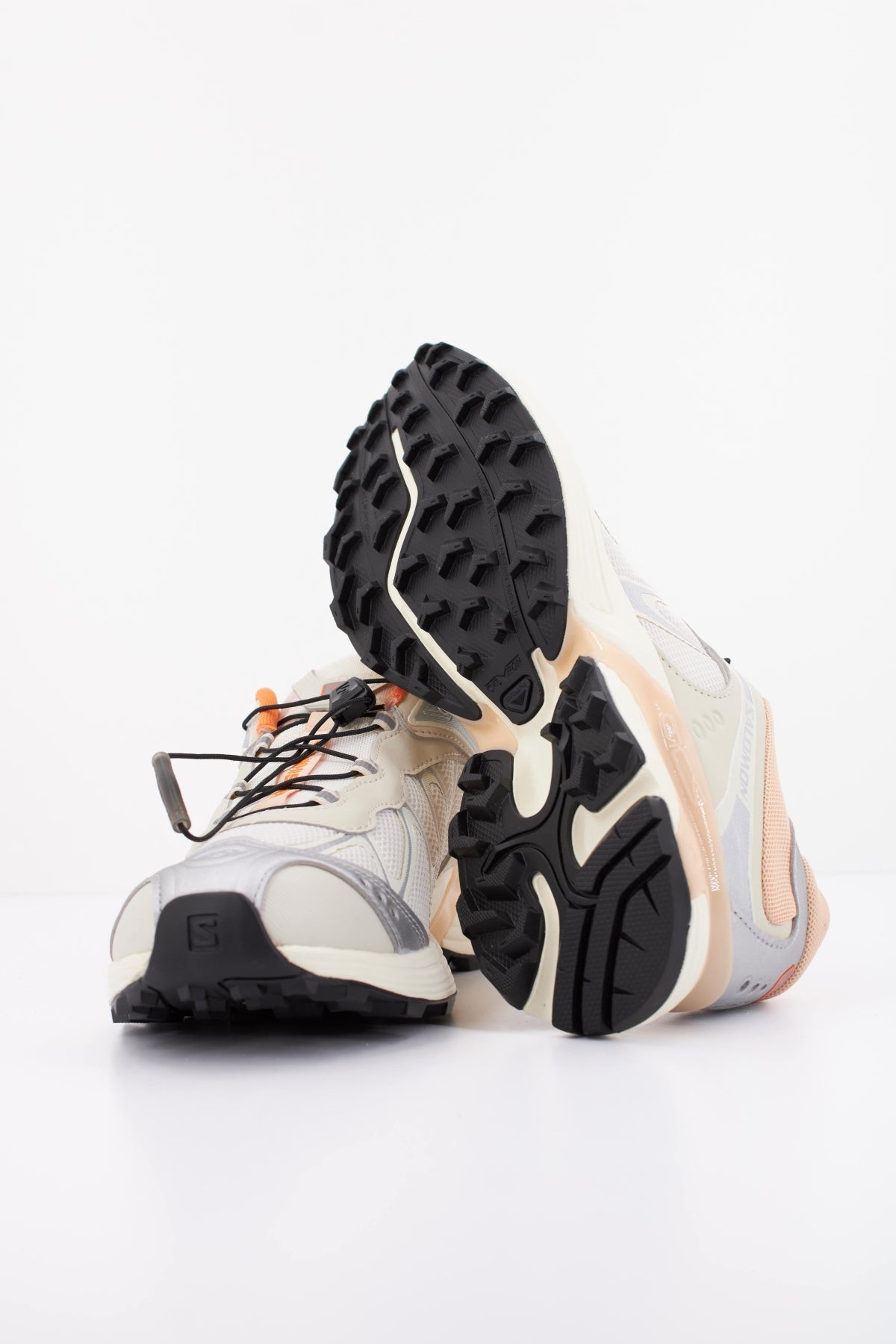 SALOMON XT WHISPER en color BLANCO (5)