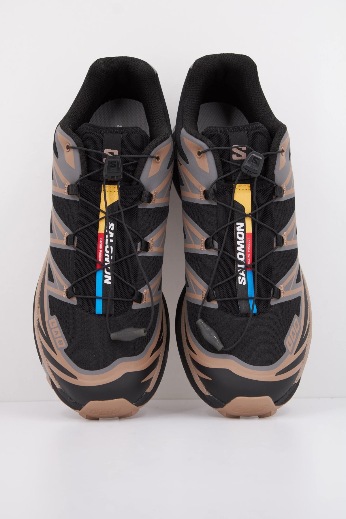 SALOMON XT 6 en color NEGRO (3)