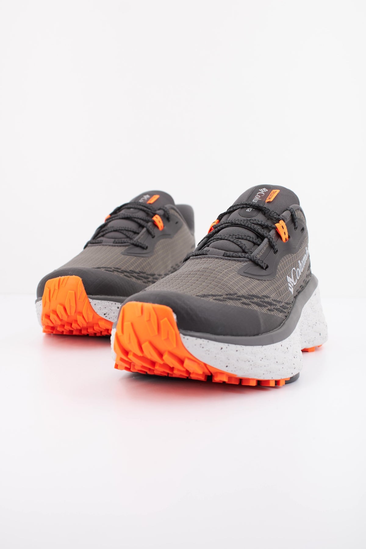 COLUMBIA KONOS TRILLIUM ATR en color GRIS (2)