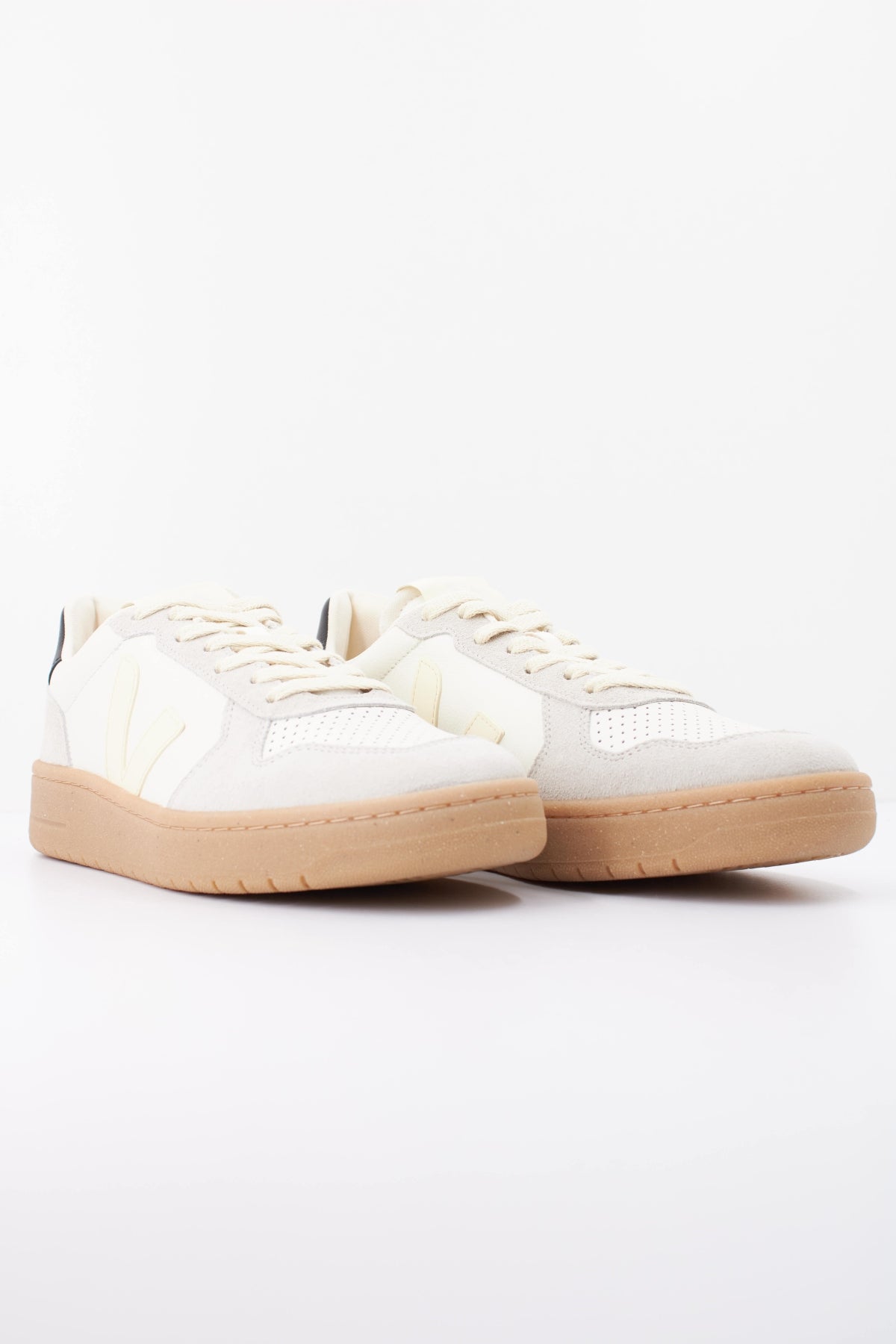 VEJA DEPORTIVO V82 en color BLANCO (2)