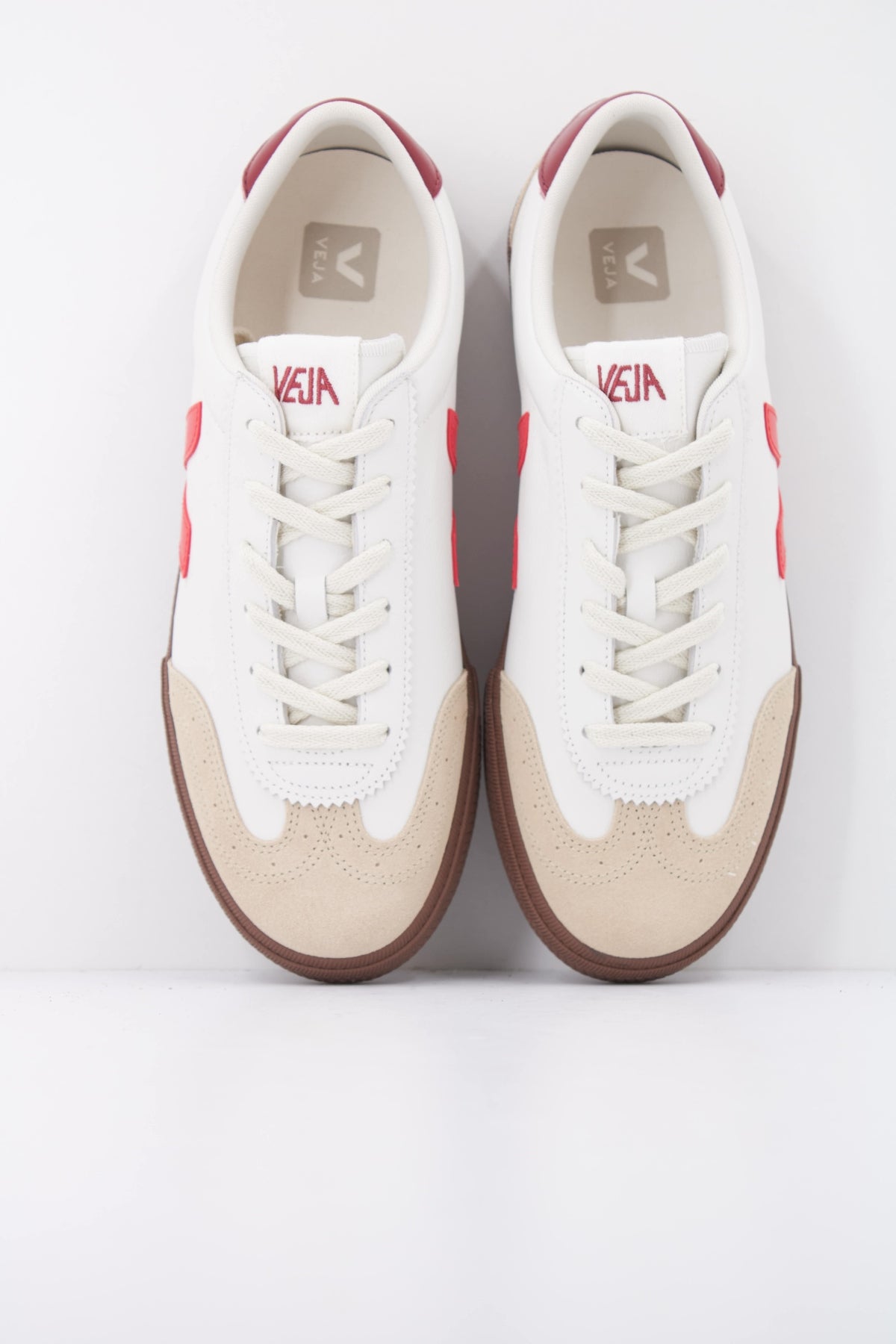 VEJA DEPORTIVO VOLLEY en color BLANCO (3)