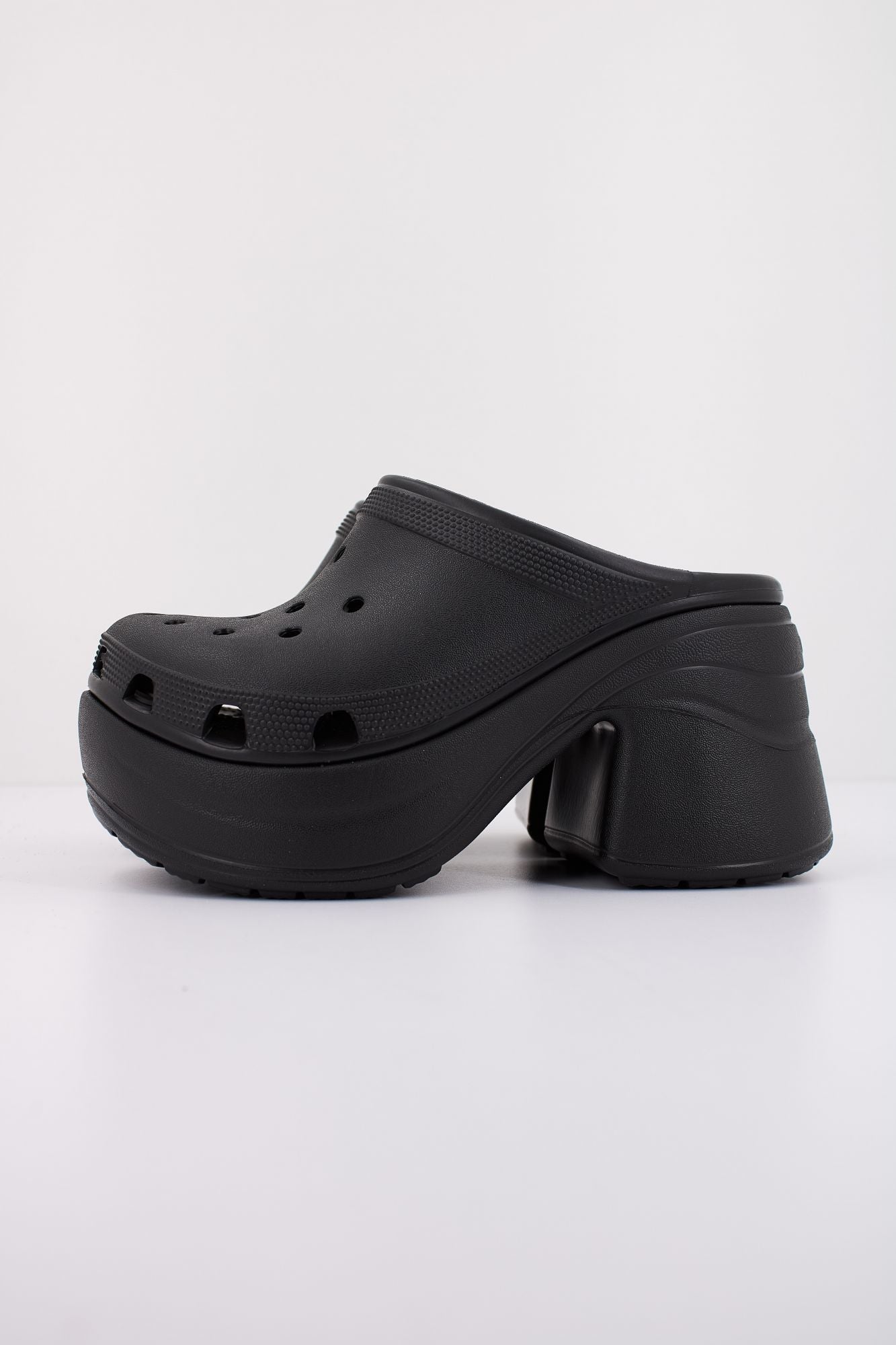 CROCS SIREN CLOG en color NEGRO (1)