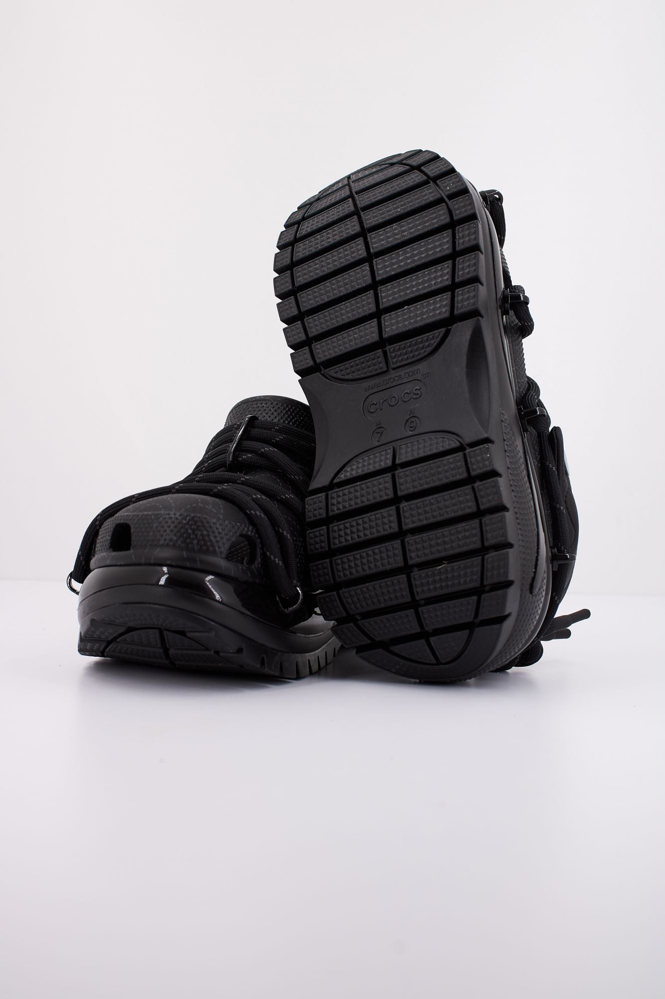 CROCS RAUW AXCROCS en color NEGRO (5)