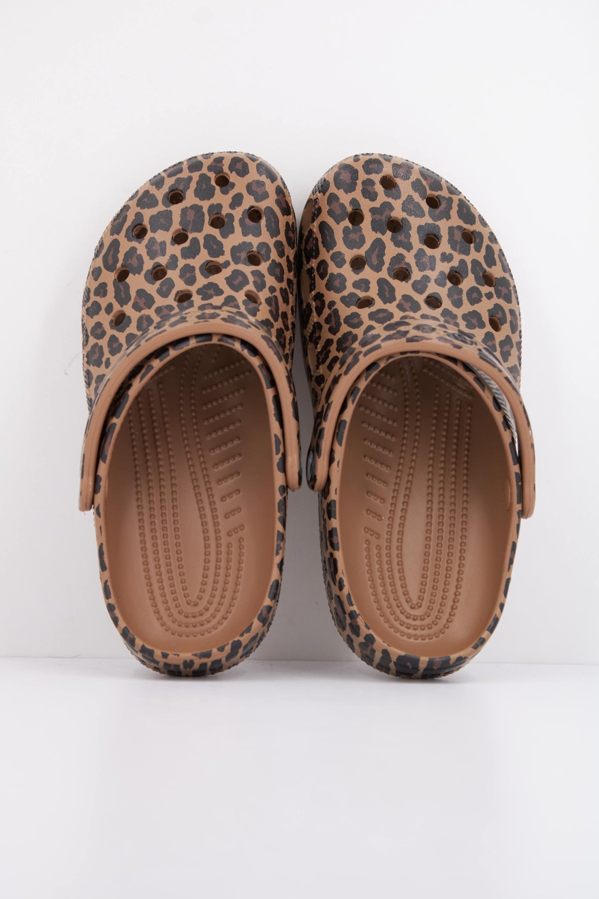 CROCS CLASSIC ANIMAL CLOG en color ANIMAL PRINT (3)