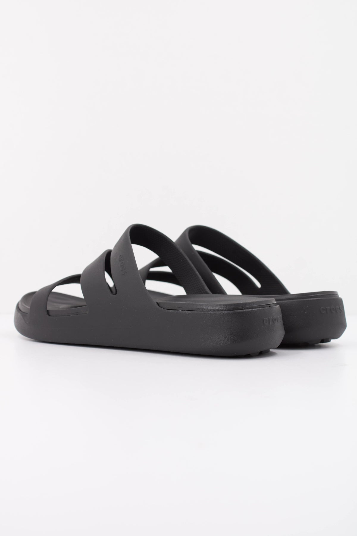 CROCS GETAWAY STRAPPY en color NEGRO (4)