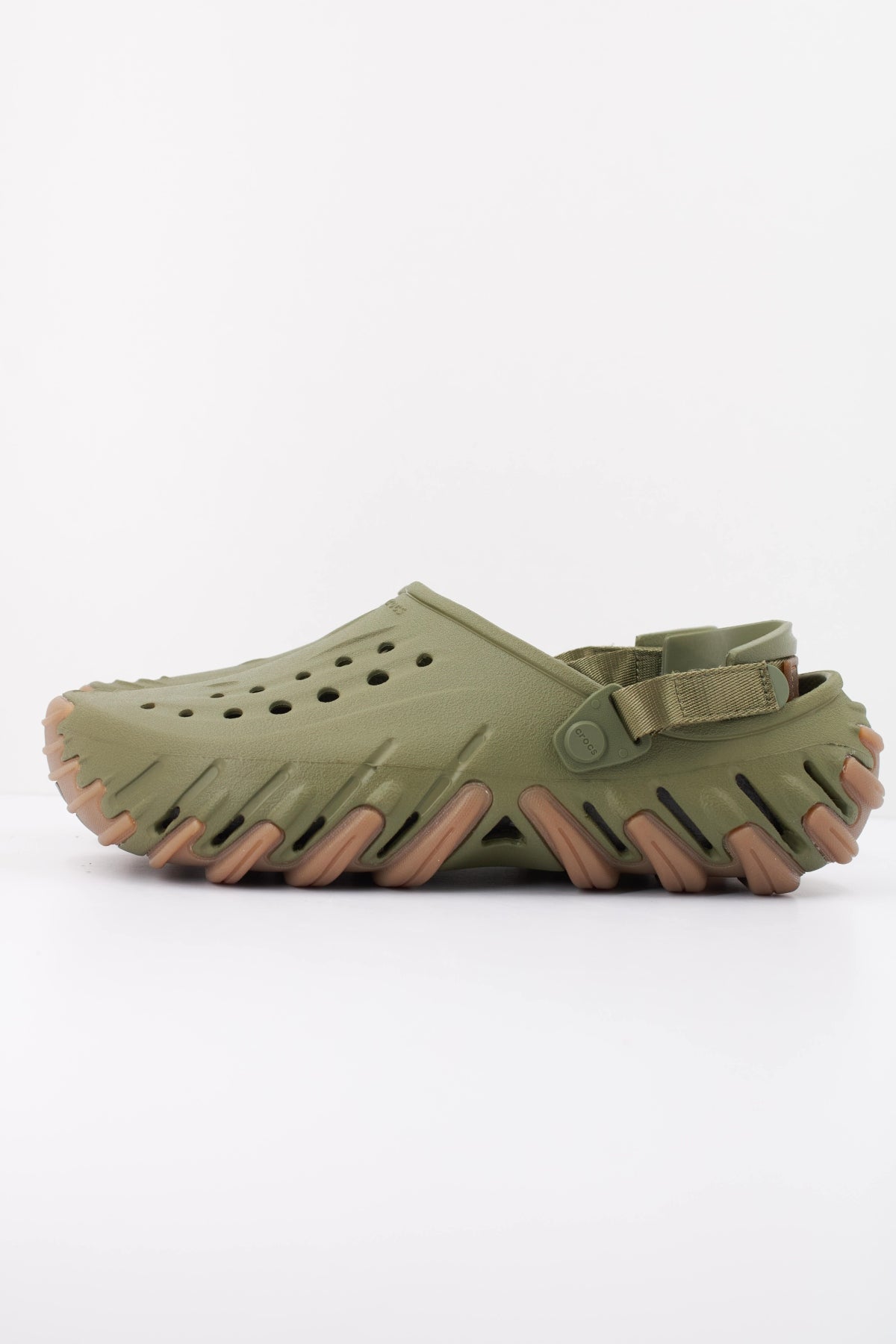 CROCS ECHO WAVE U en color VERDE (1)
