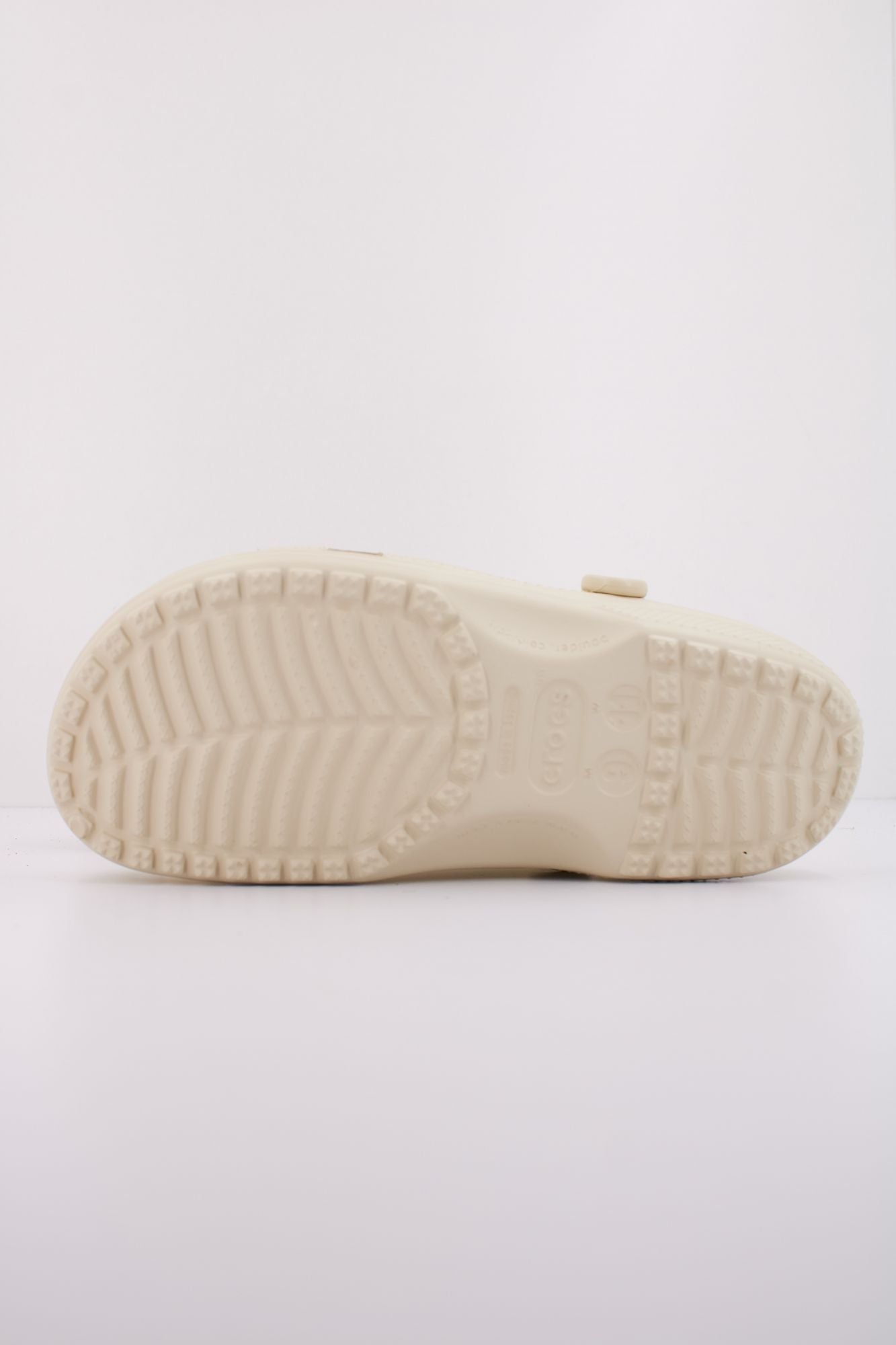 CROCS CLASSIC U en color BEIS (5)