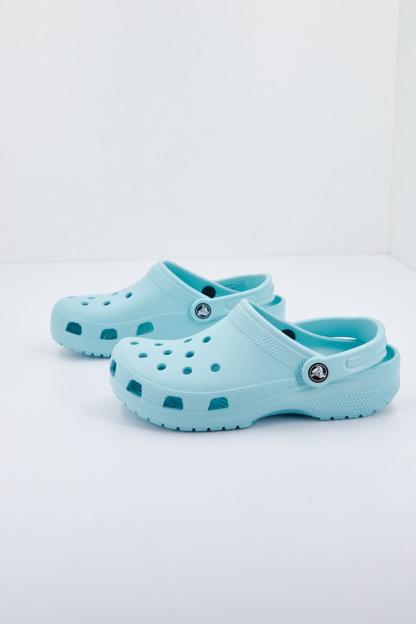 CROCS CLASSIC U en color AZUL (3)