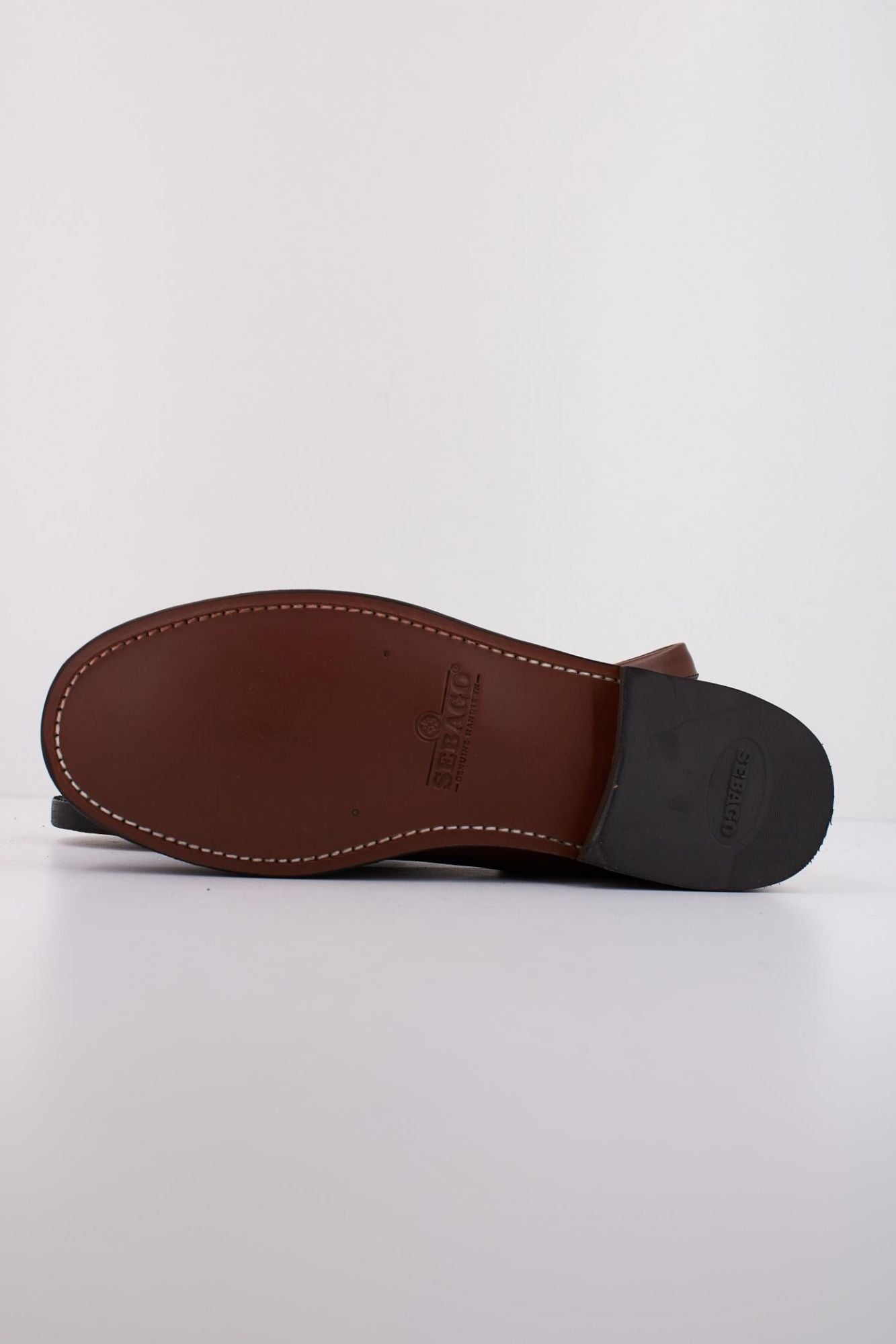 SEBAGO CLASSIC PENNY LOAFER  en color MARRON (5)