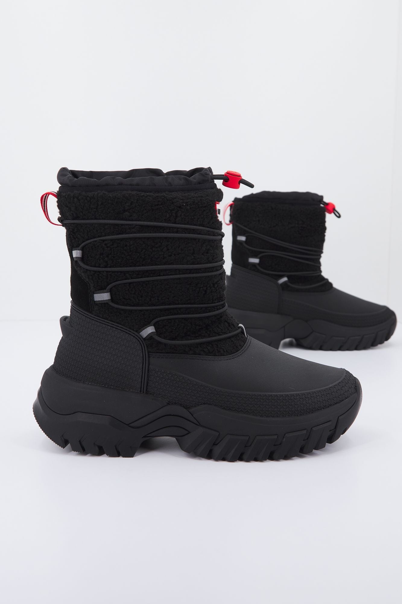HUNTER WANDERER SHORT SHER en color NEGRO (2)