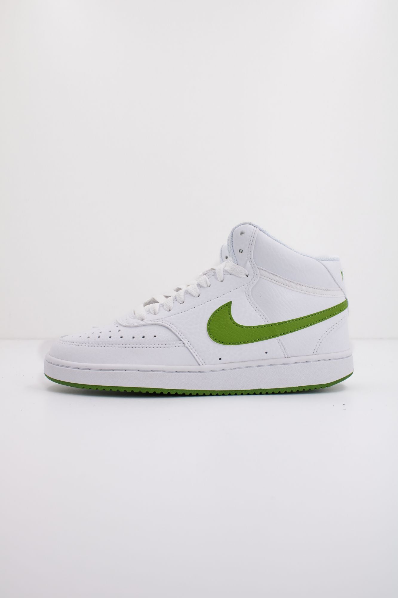 NIKE  COURT VISION MID en color BLANCO (1)