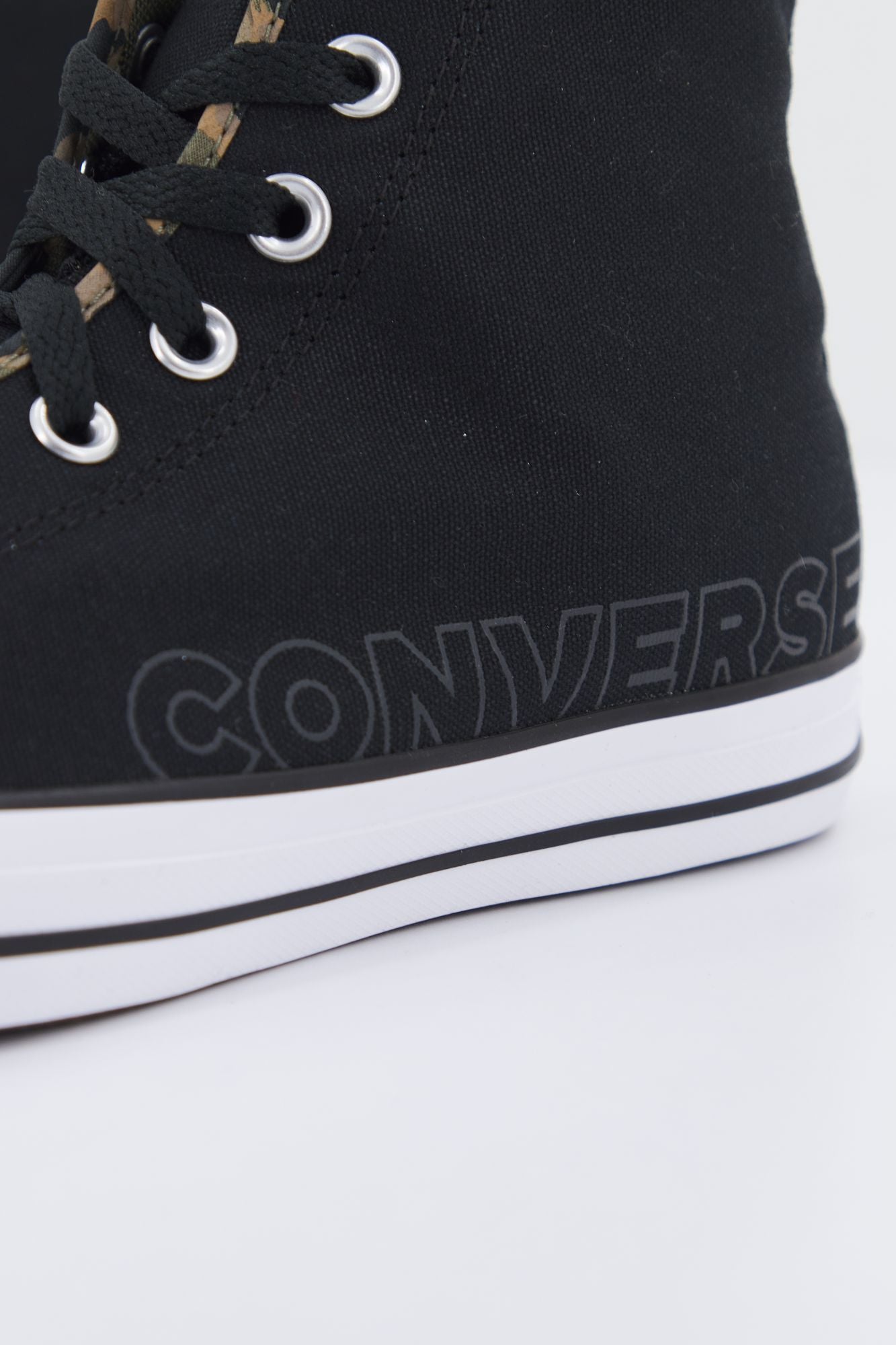 CONVERSE CHUCK TAYLOR ALL STAR MOVE en color NEGRO (3)