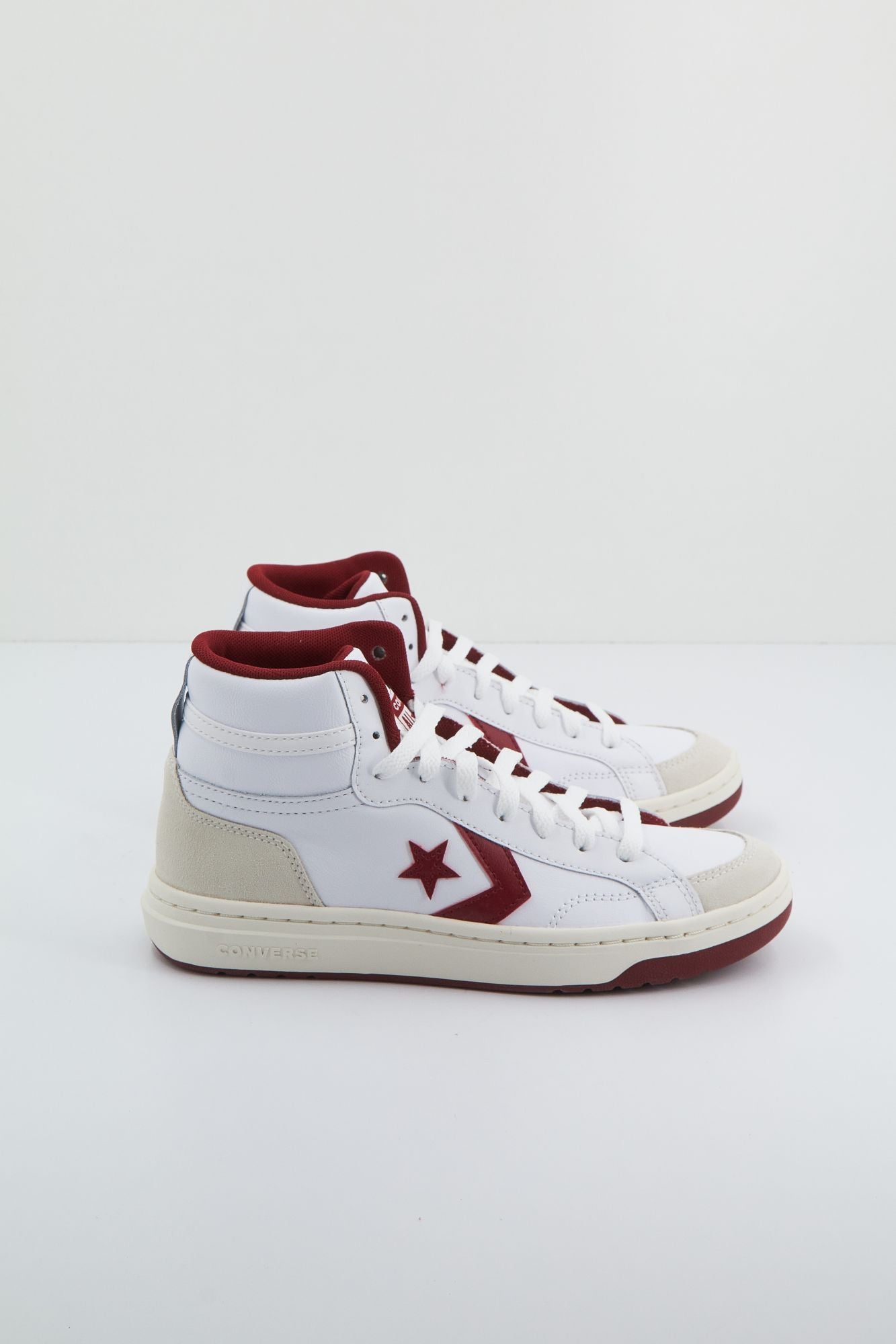 CONVERSE PRO BLAZE CLASSIC MID en color BLANCO (3)