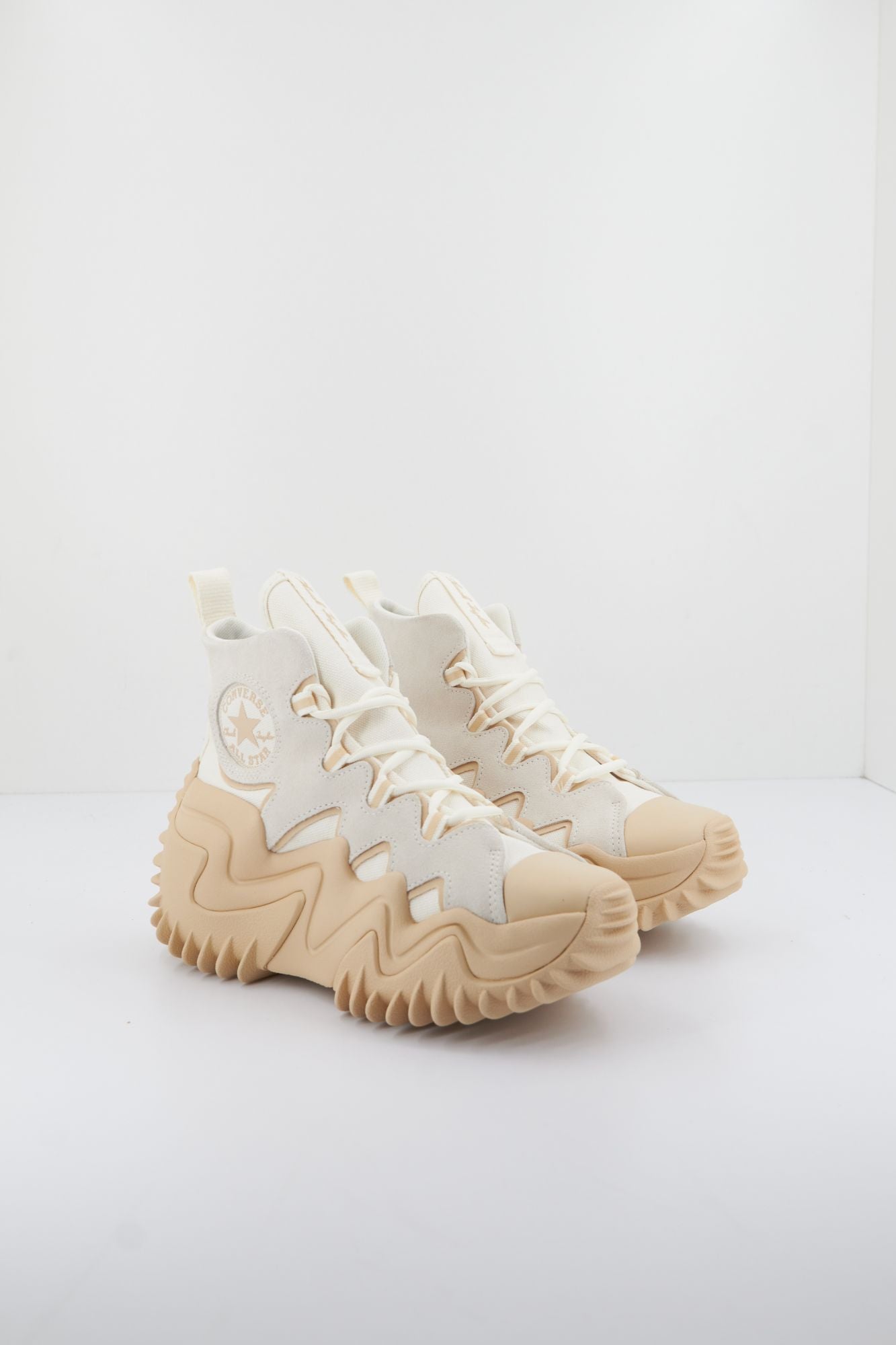 CONVERSE RUN STAR MOTION CX HI en color BLANCO (1)