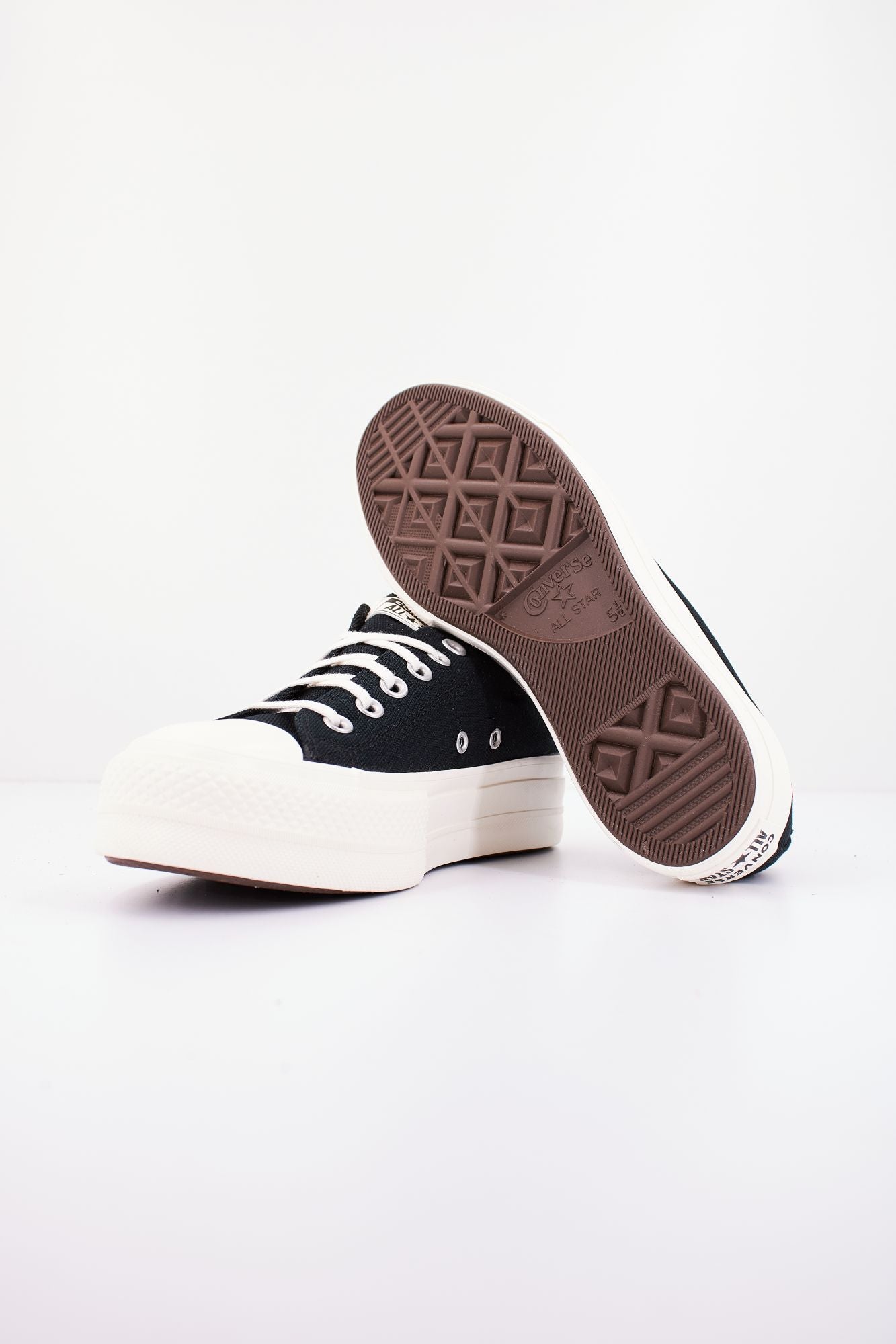 CONVERSE CHUCK TAYLOR ALL STAR LIFT PLATFORM CHERRIES en color NEGRO (4)