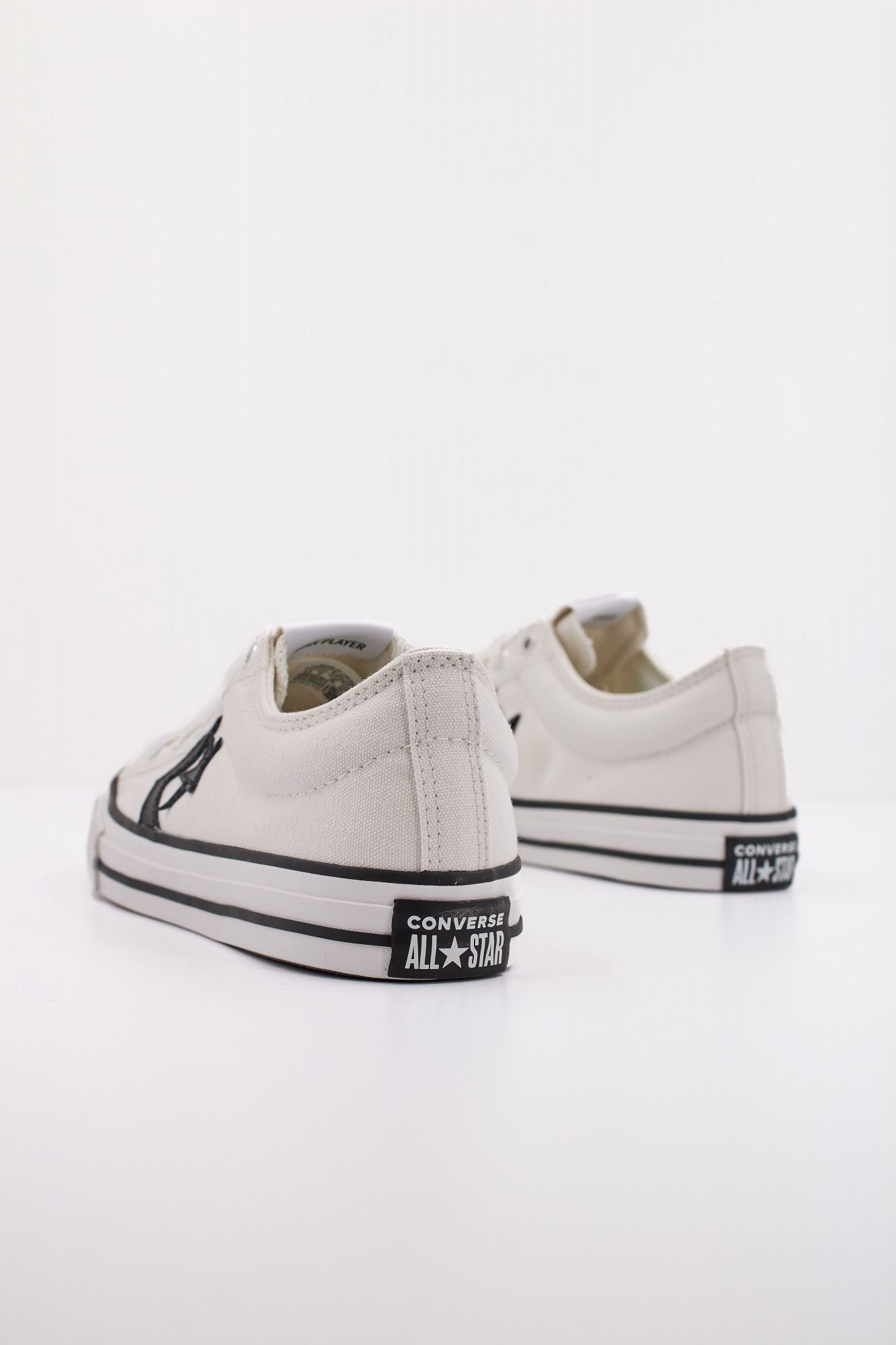 CONVERSE  STAR PLAYER 76 en color BLANCO (4)