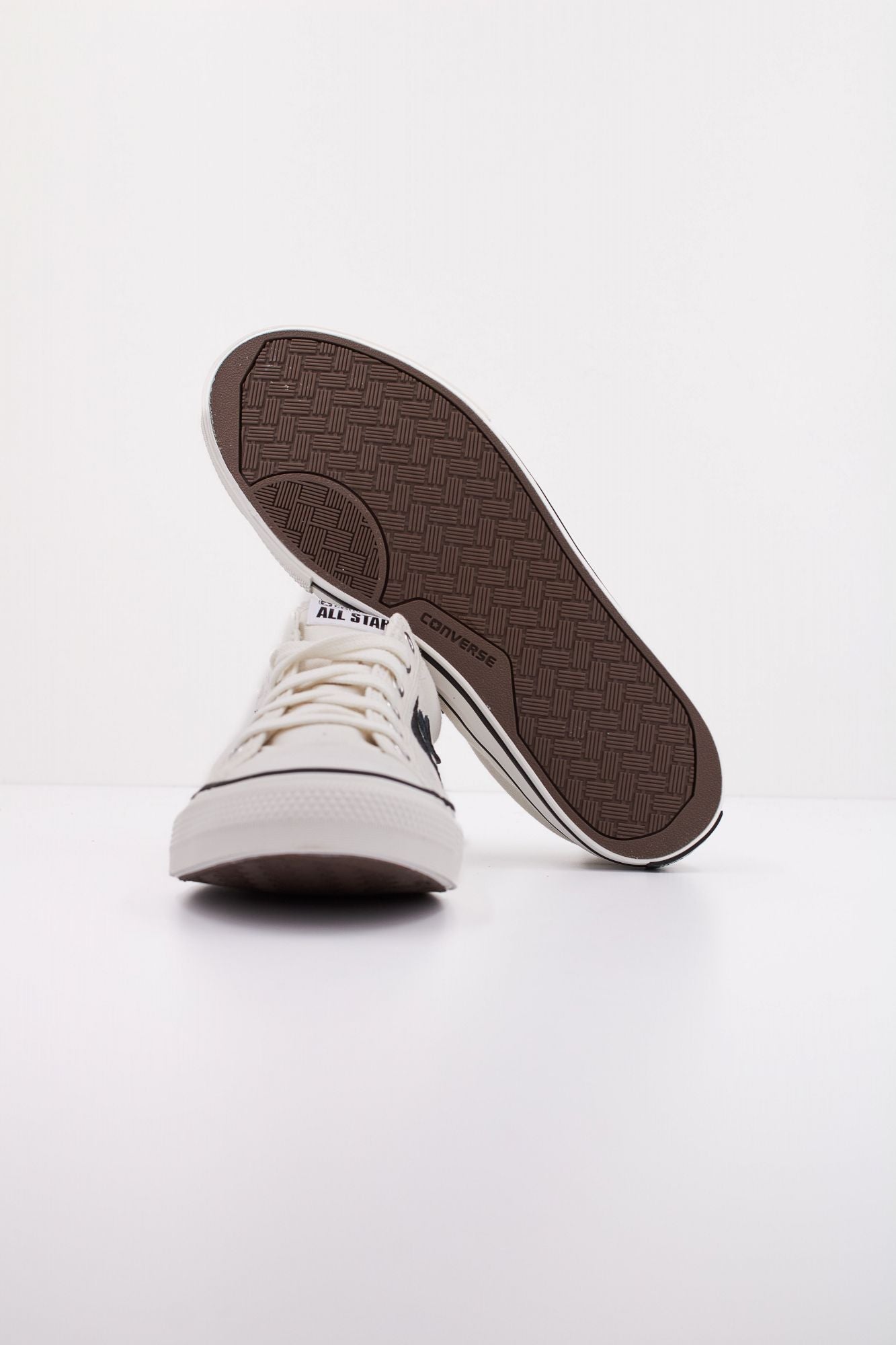 CONVERSE  STAR PLAYER 76 en color BLANCO (5)