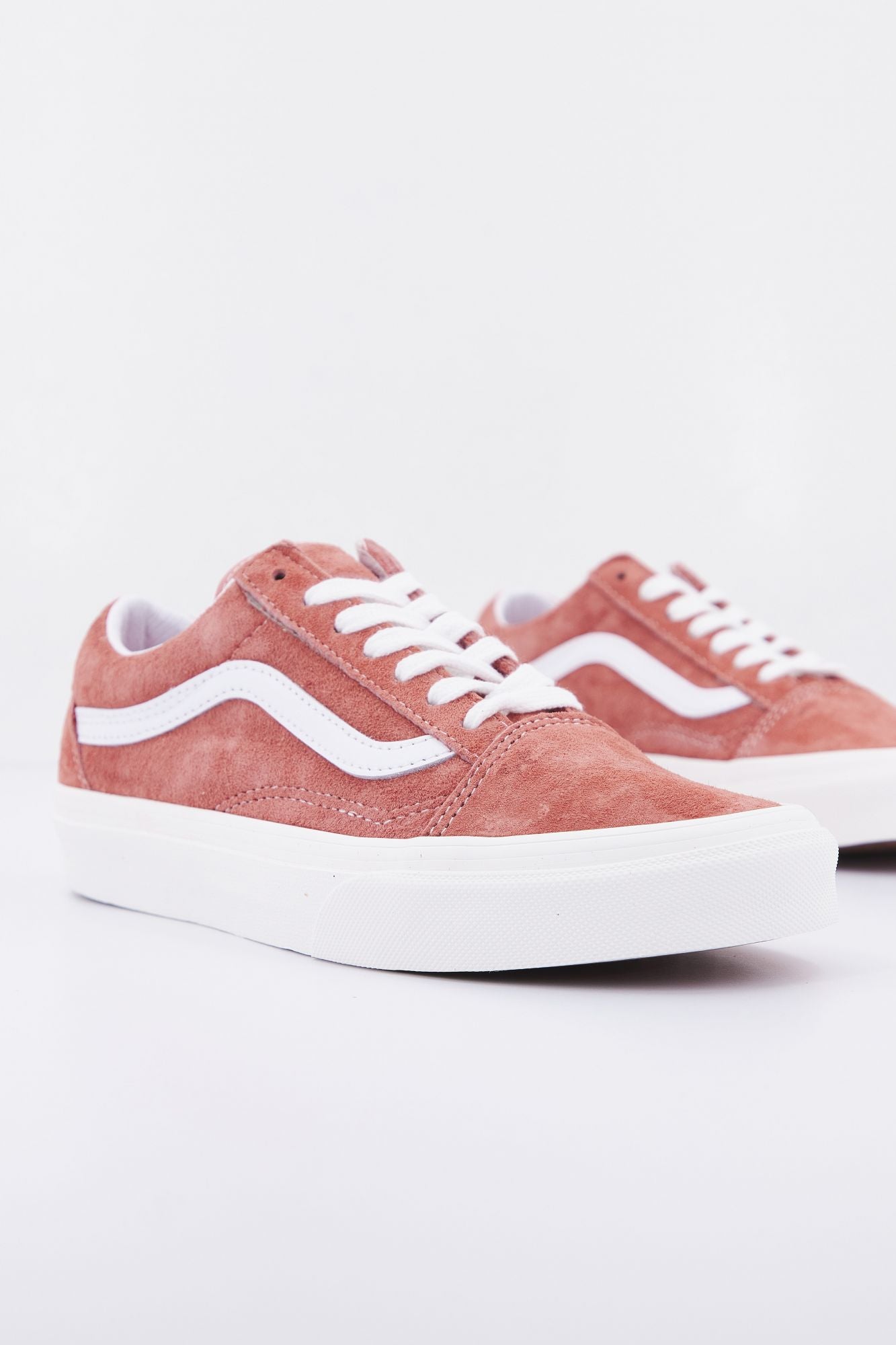 VANS UA OLD SKOOL en color MARRON (2)