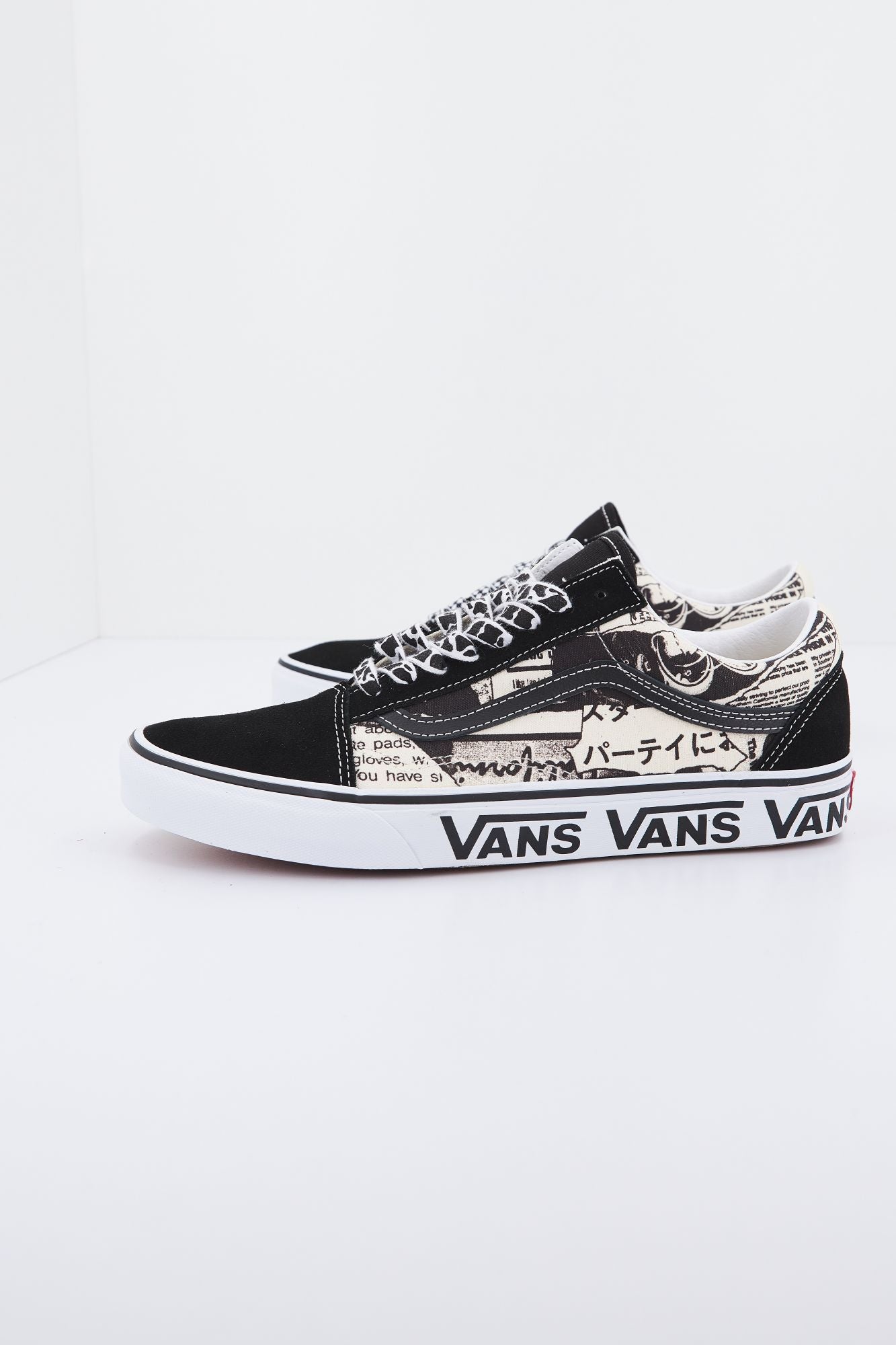 VANS UA OLD SKOOL en color NEGRO (1)